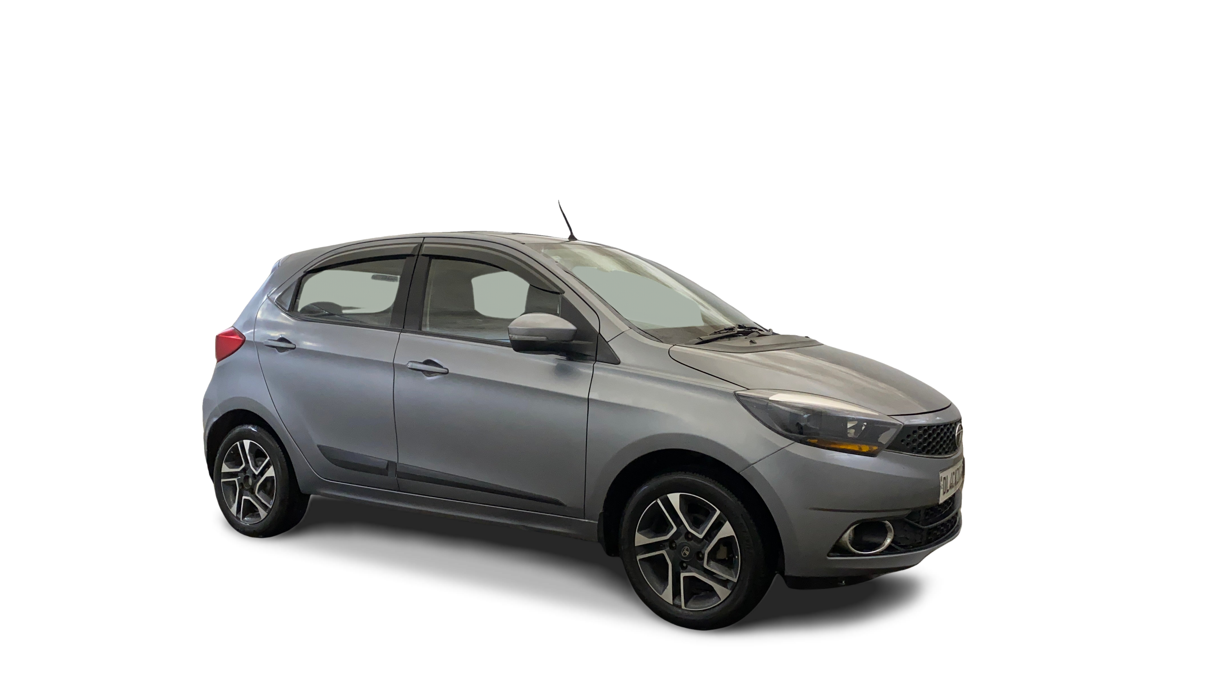 2019 Tata Tiago - Hatchback - Petrol - Automatic - ₹3.88 lakh