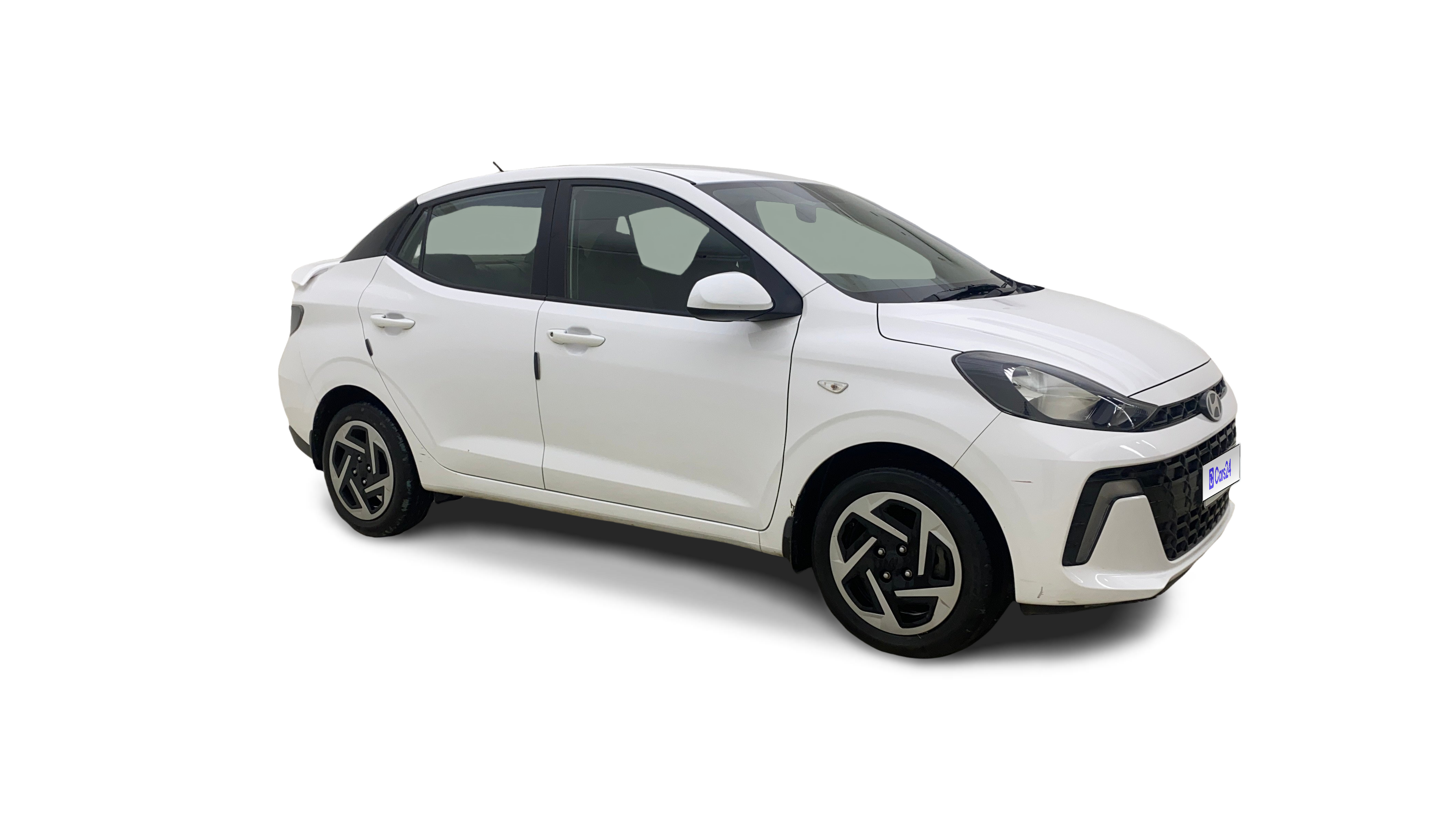 2024 Hyundai AURA - Sedan - Petrol - Manual - ₹6.07 lakh