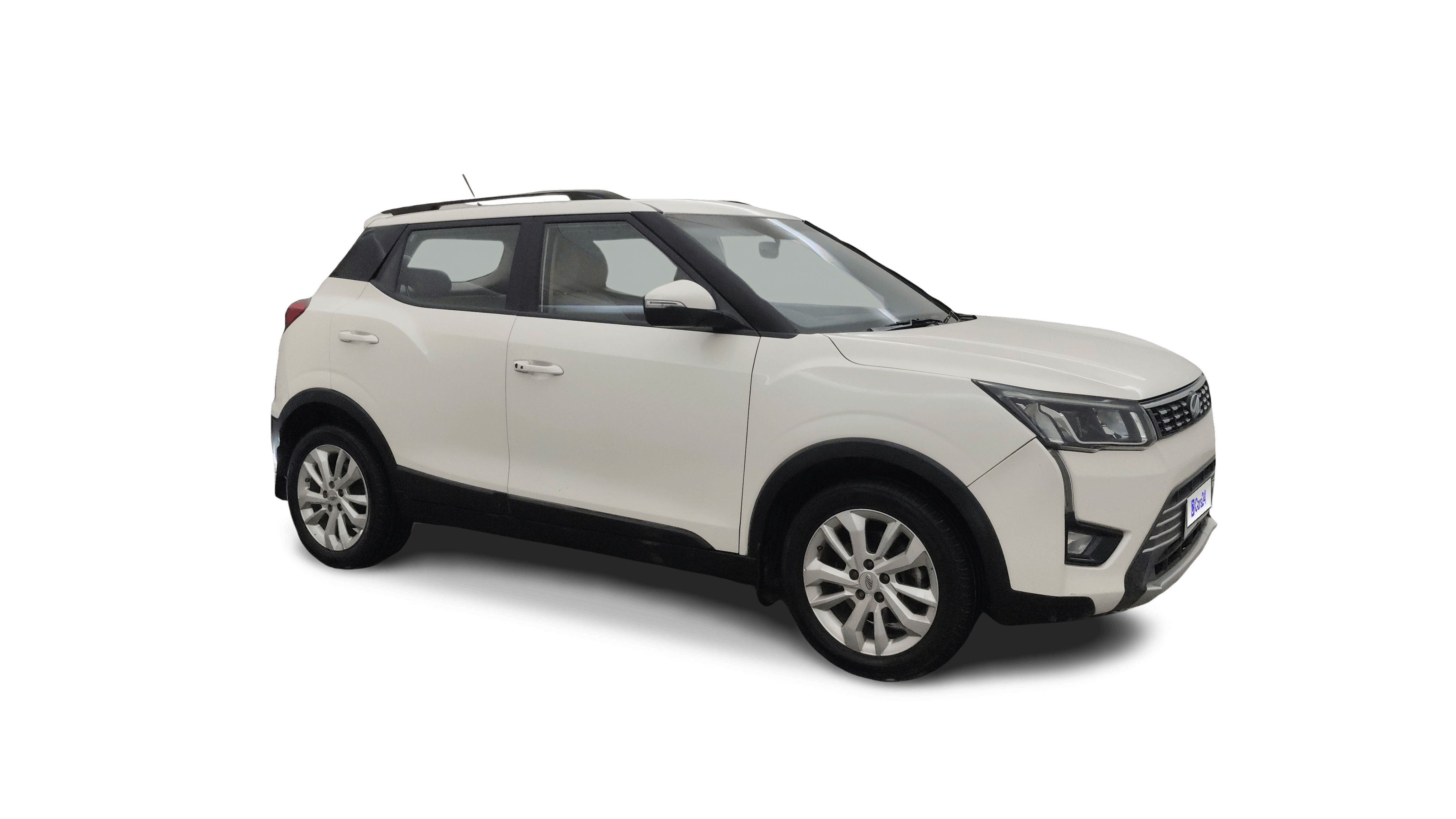 2022 Mahindra XUV300 - SUV - Petrol - Manual - ₹6.92 lakh