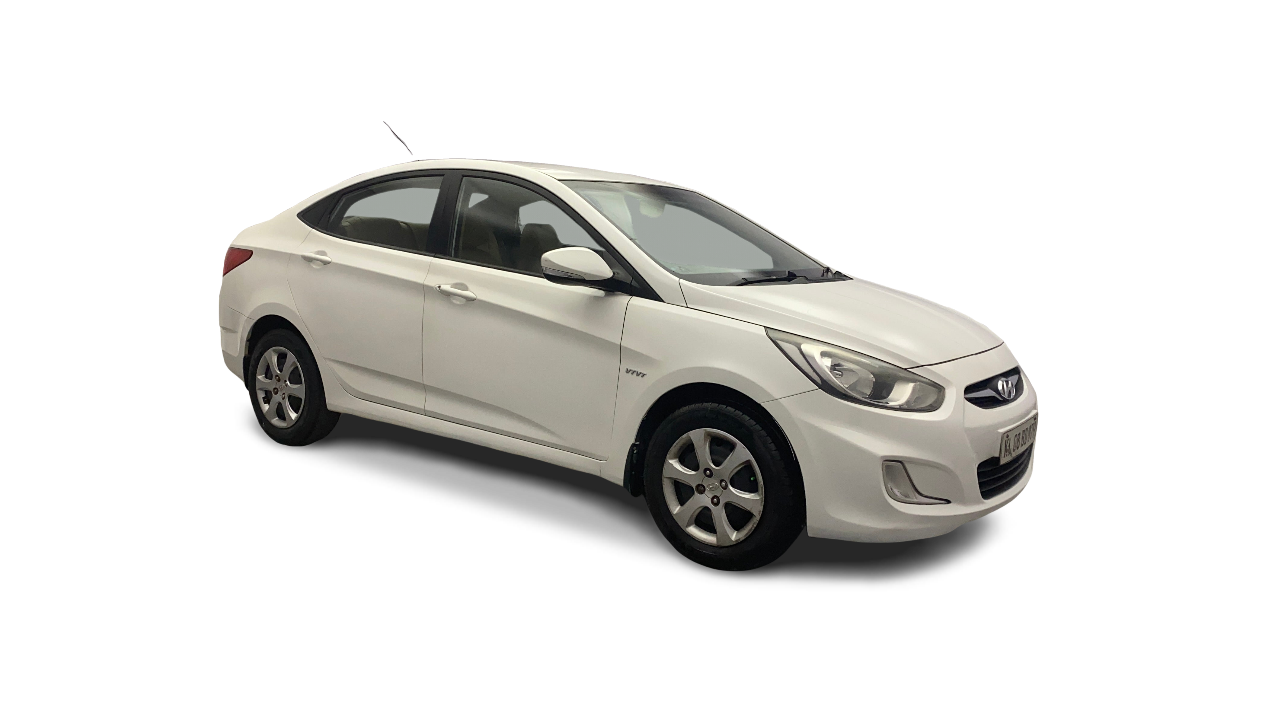 Hyundai Verna-img
