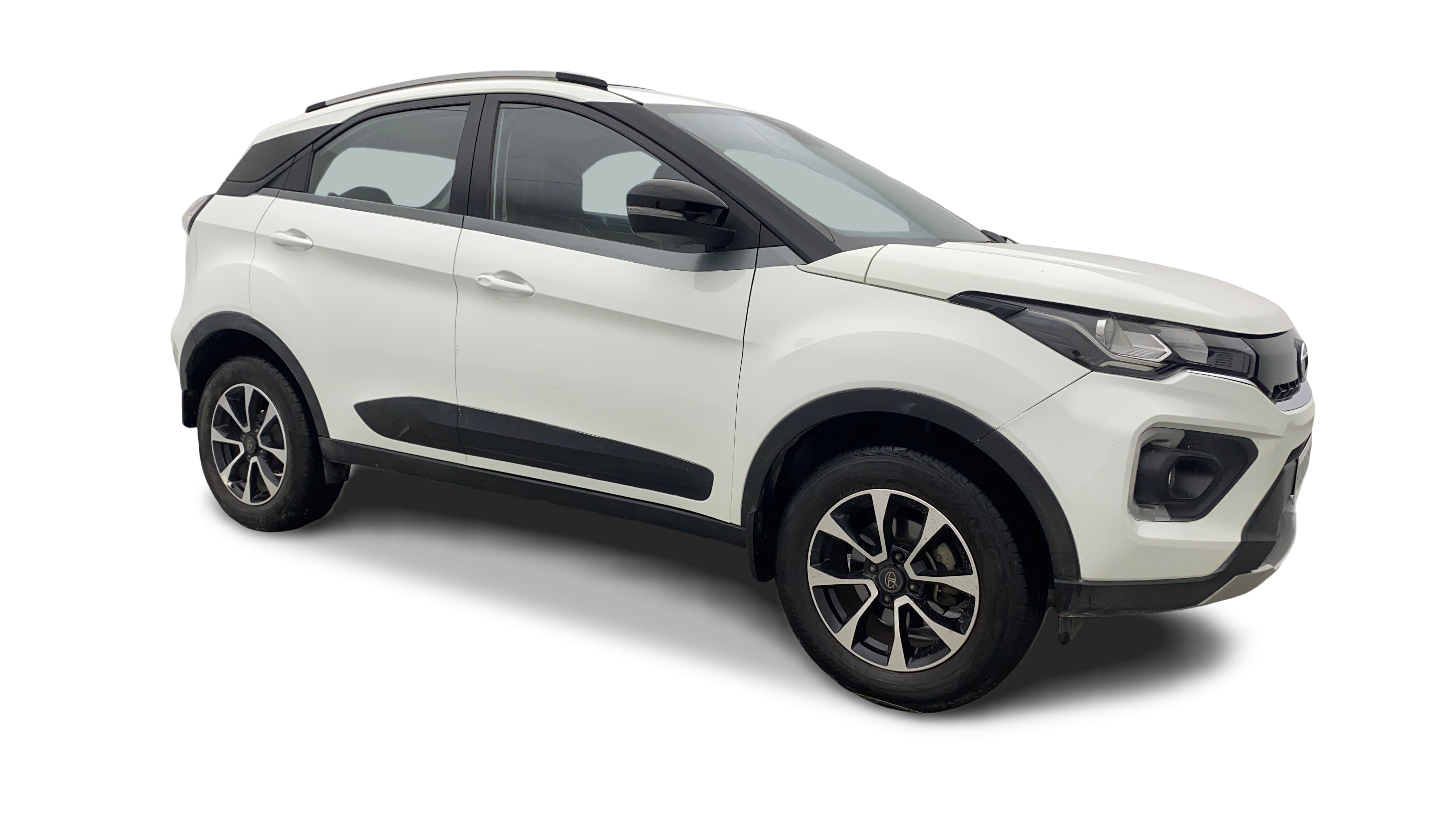 Tata NEXON-img