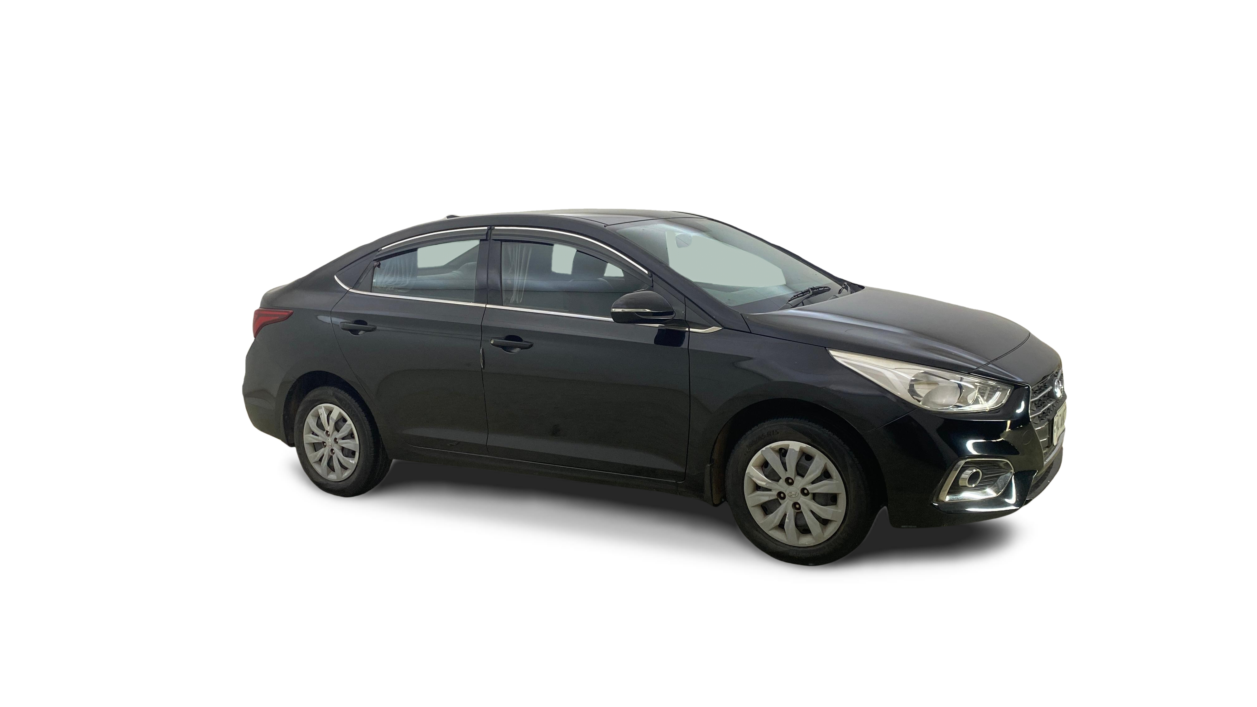 2019 Hyundai Verna - Sedan - Petrol - Manual - ₹4.95 lakh