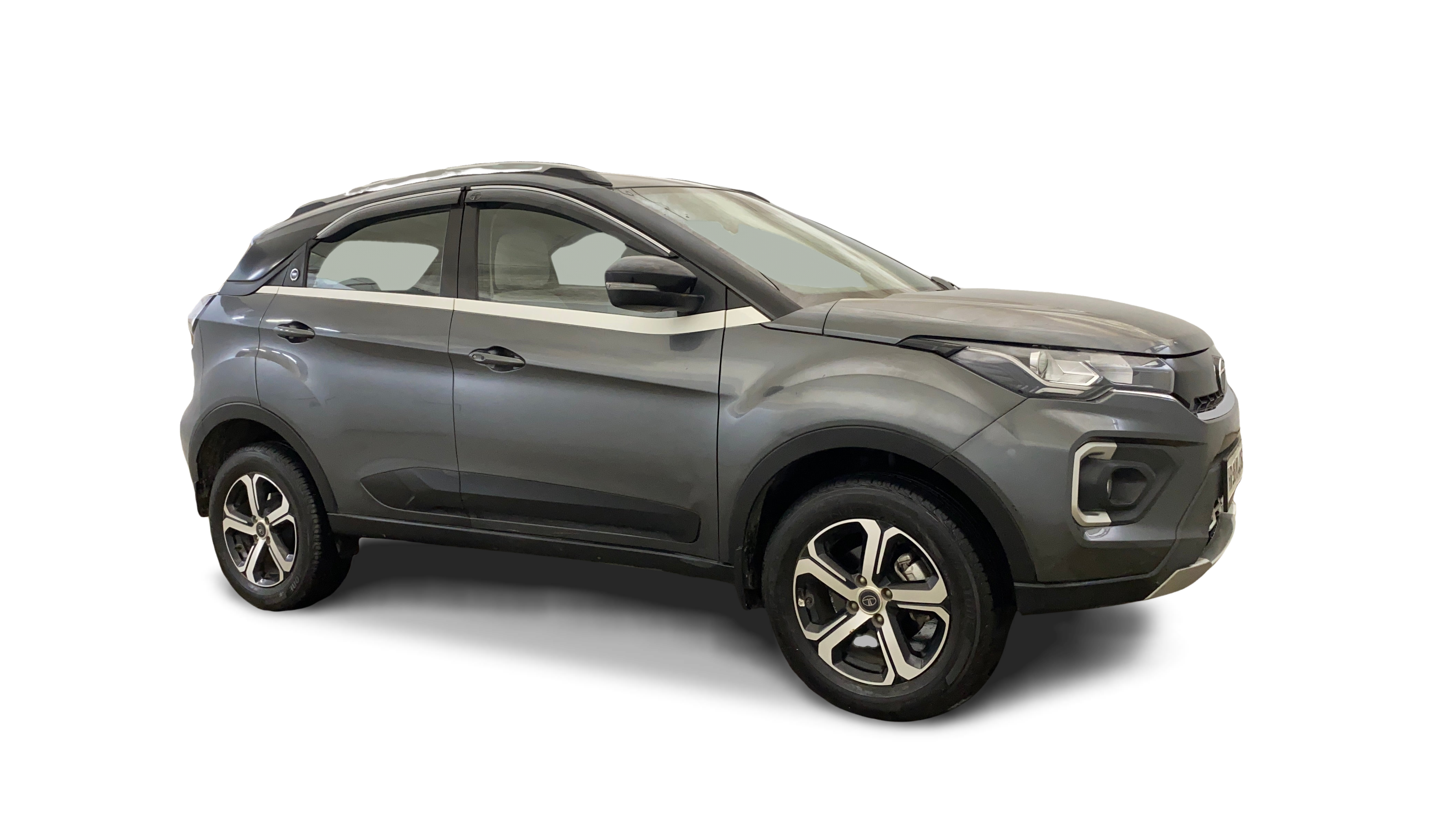 Tata NEXON-img