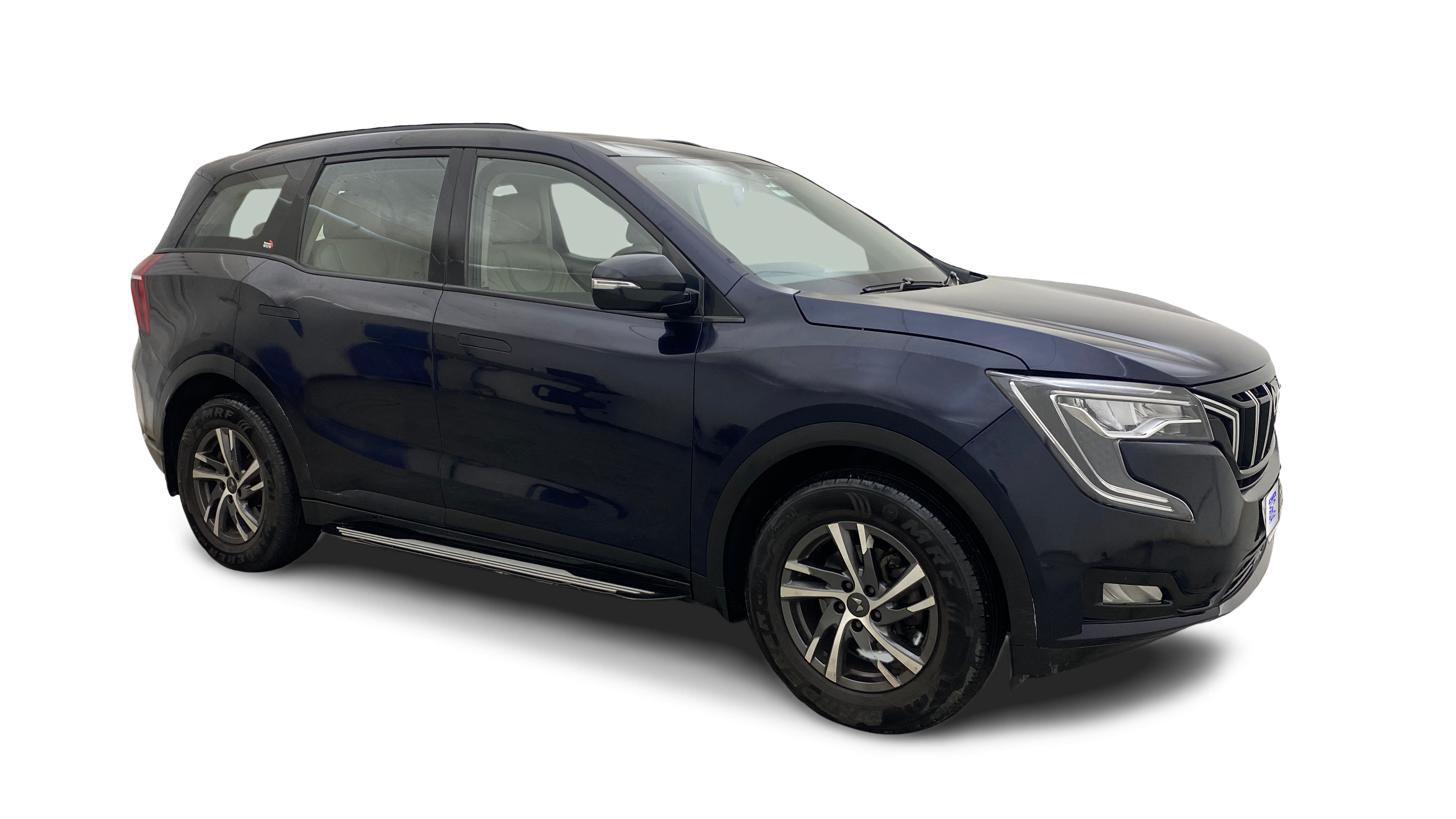2022 Mahindra XUV700 - SUV - Petrol - Manual - ₹13.49 lakh