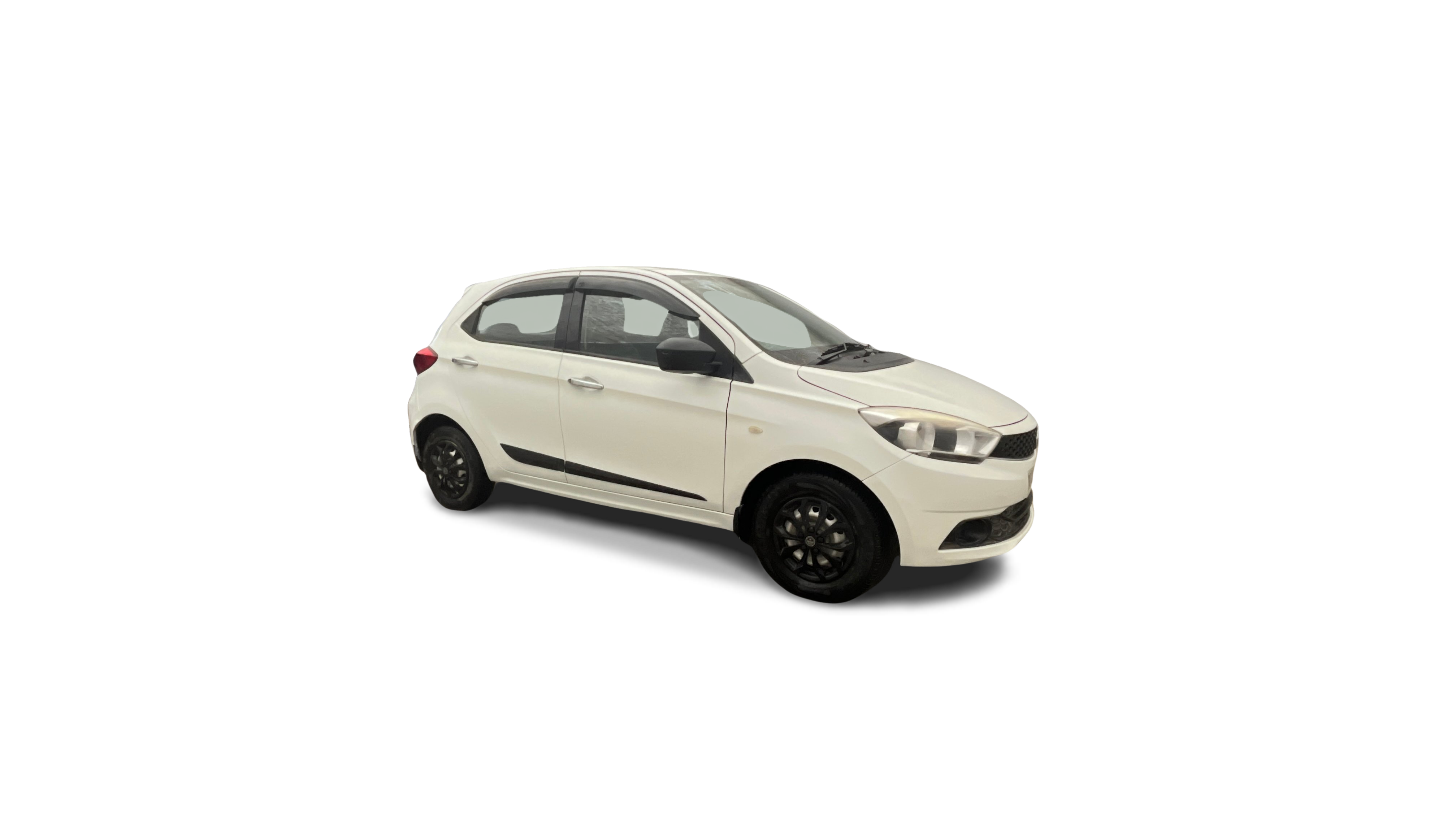 2016 Tata Tiago - Hatchback - Petrol - Manual - ₹2.40 lakh