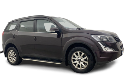 Mahindra XUV500-img