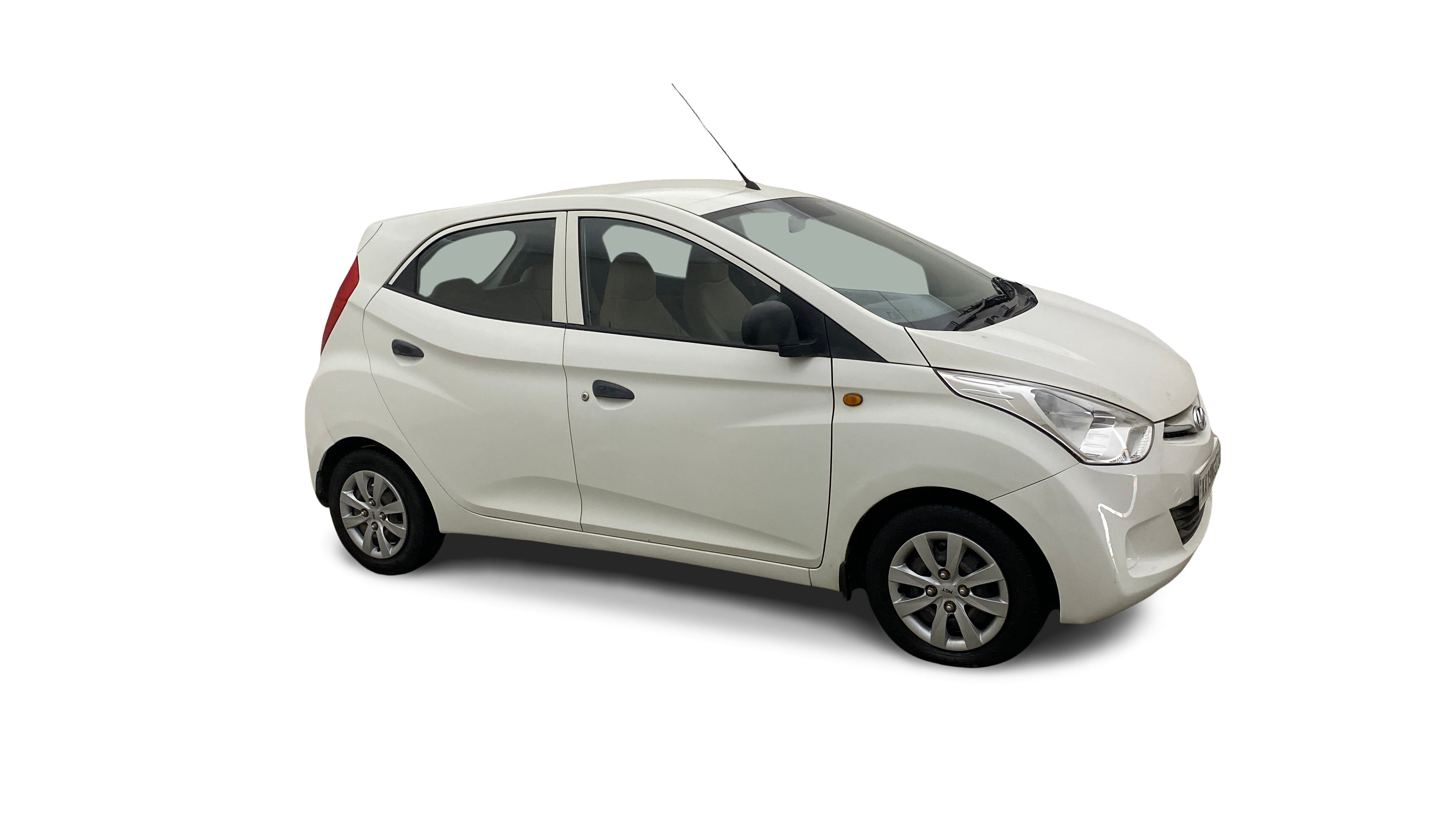 2016 Hyundai Eon - Hatchback - Petrol - Manual - ₹2.27 lakh