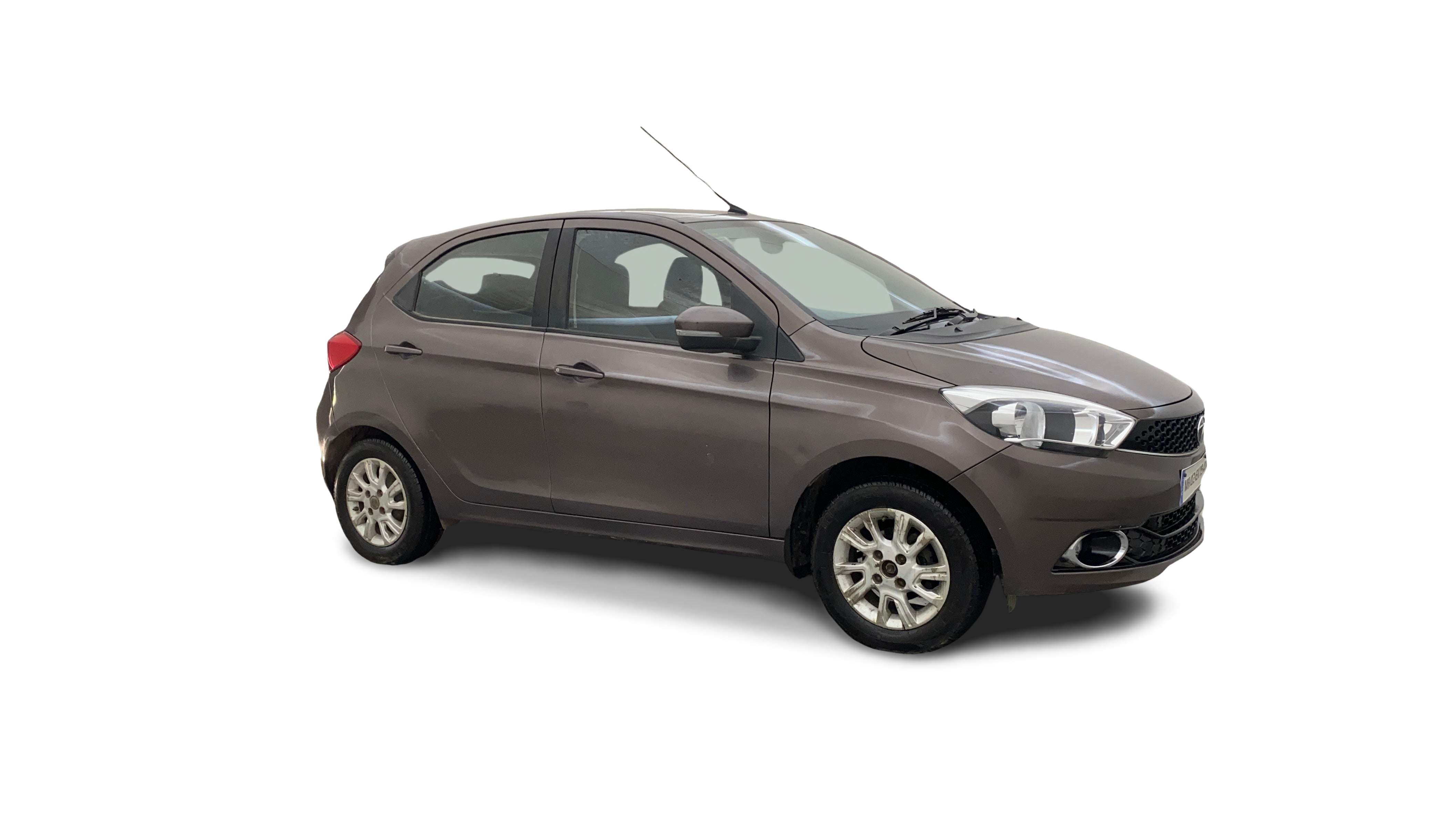 Tata Tiago-img