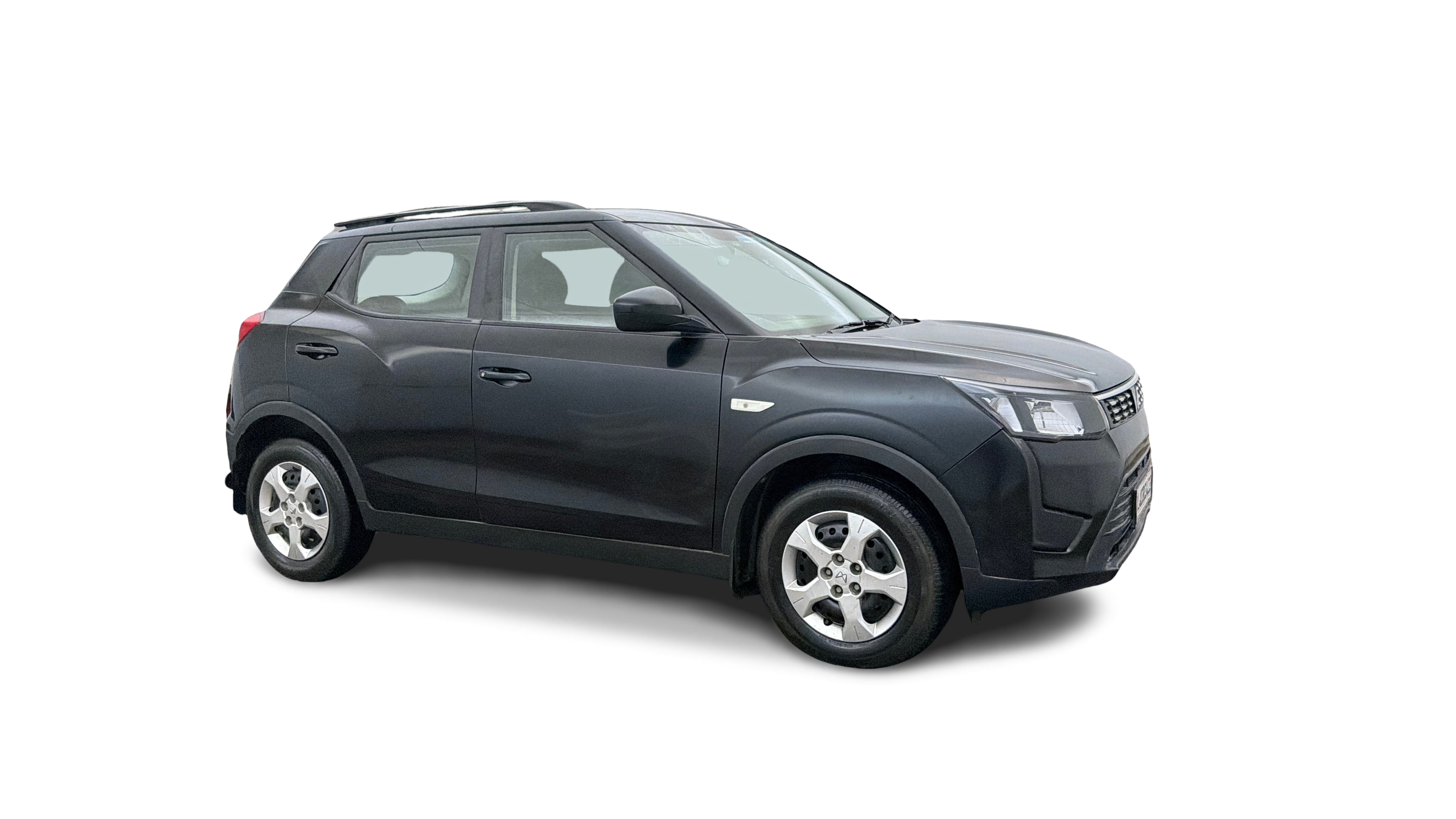 2023 Mahindra XUV300 - SUV - Petrol - Manual - ₹7.20 lakh