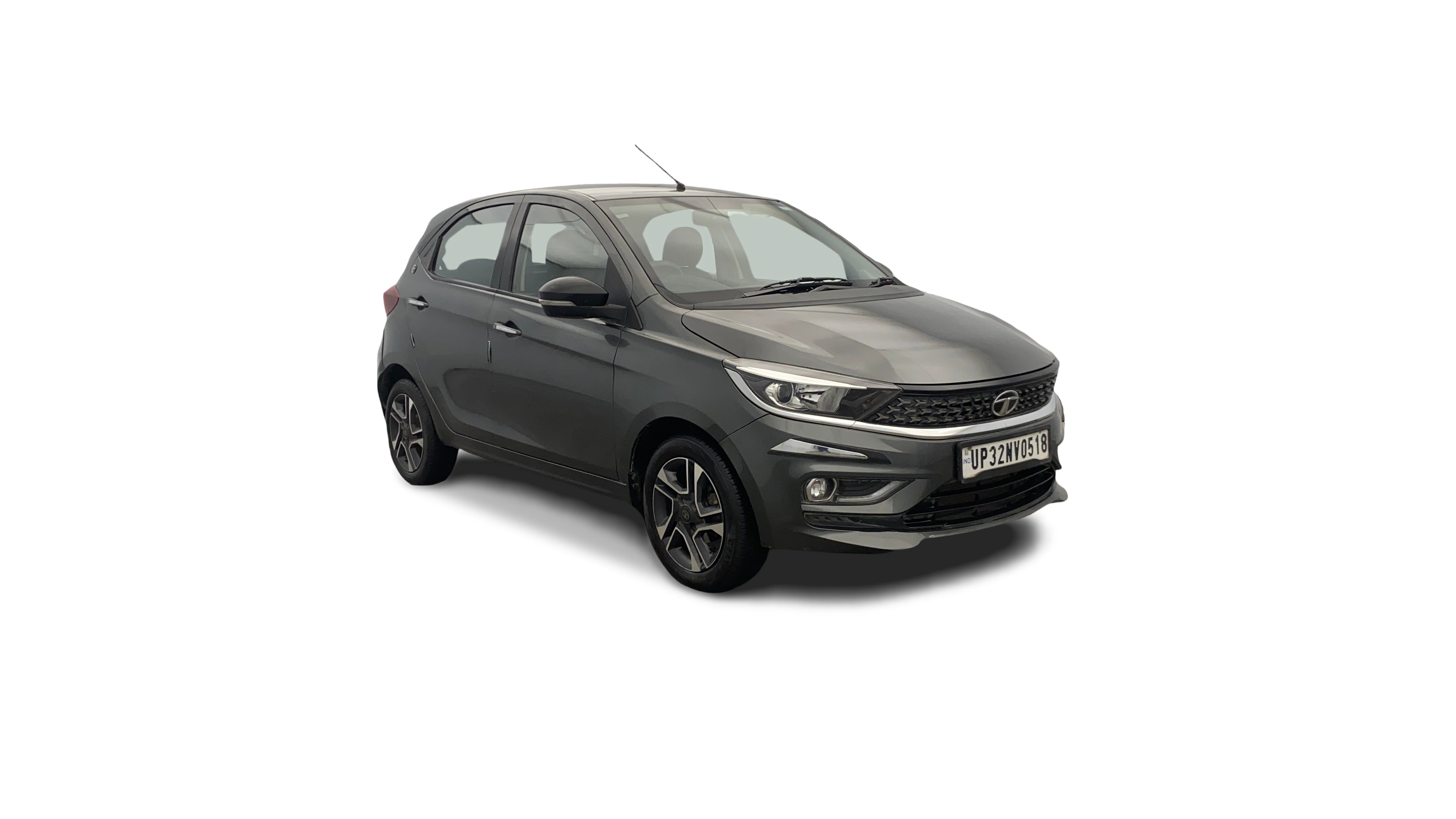 Tata Tiago-img