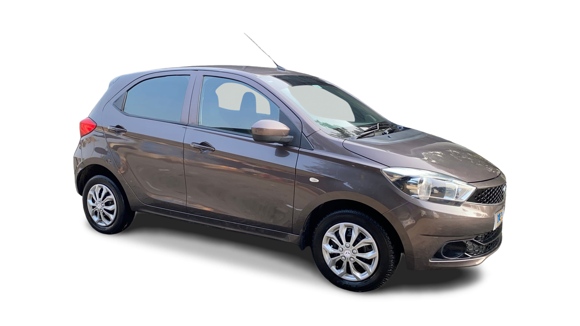 Tata Tiago-img