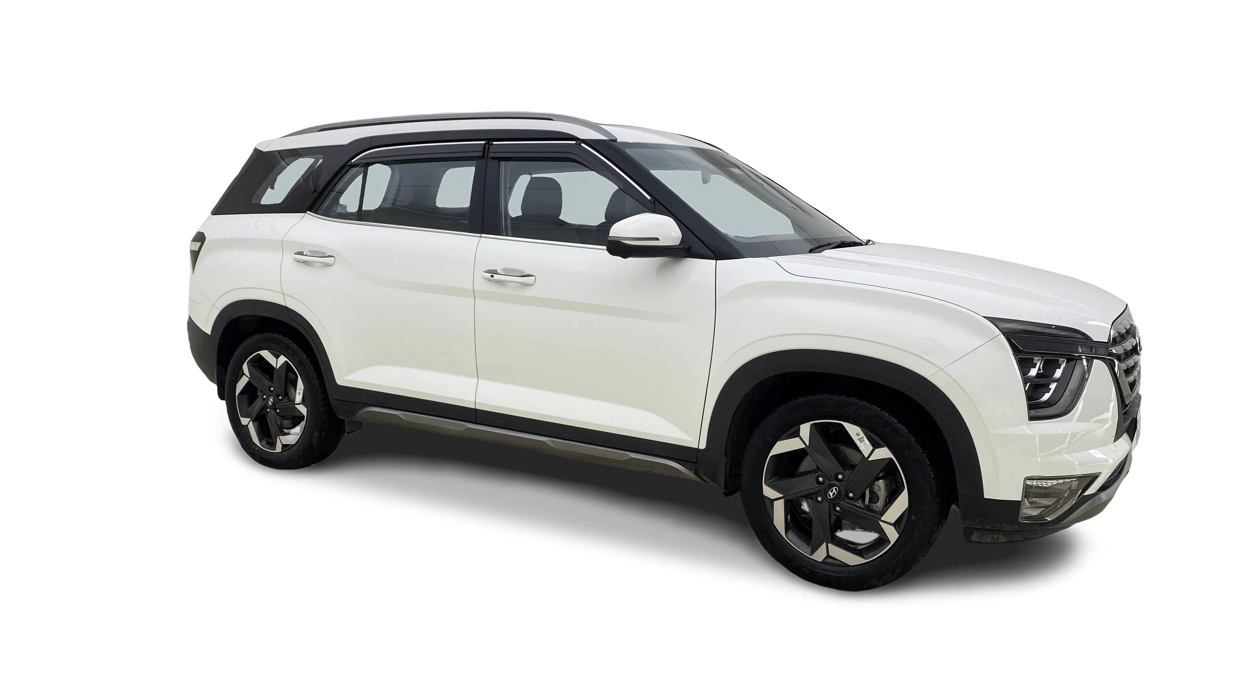 2023 Hyundai ALCAZAR - SUV - Petrol - Manual - ₹15.71 lakh