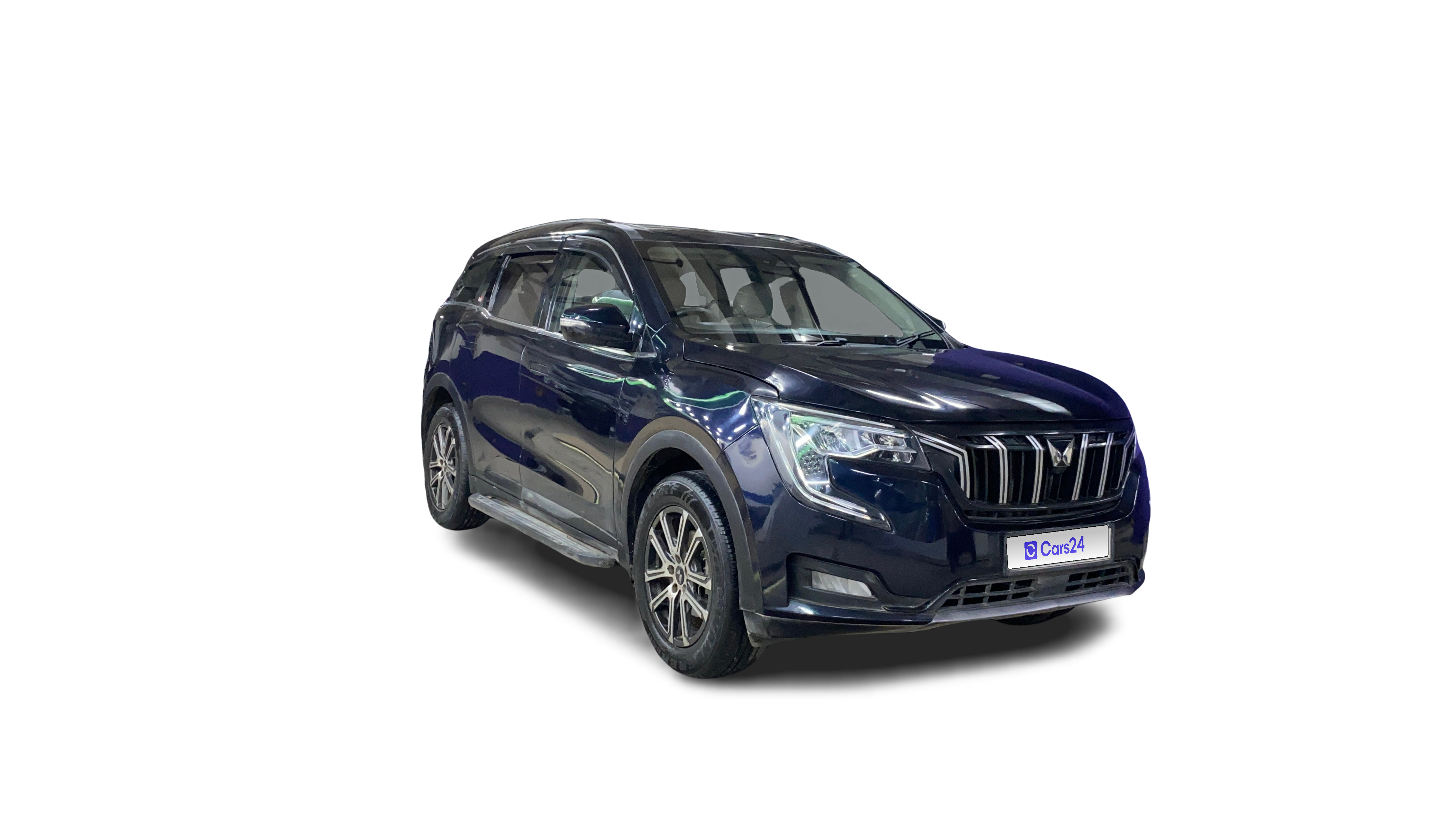 2024 Mahindra XUV700 - SUV - Diesel - Manual - ₹18.24 lakh