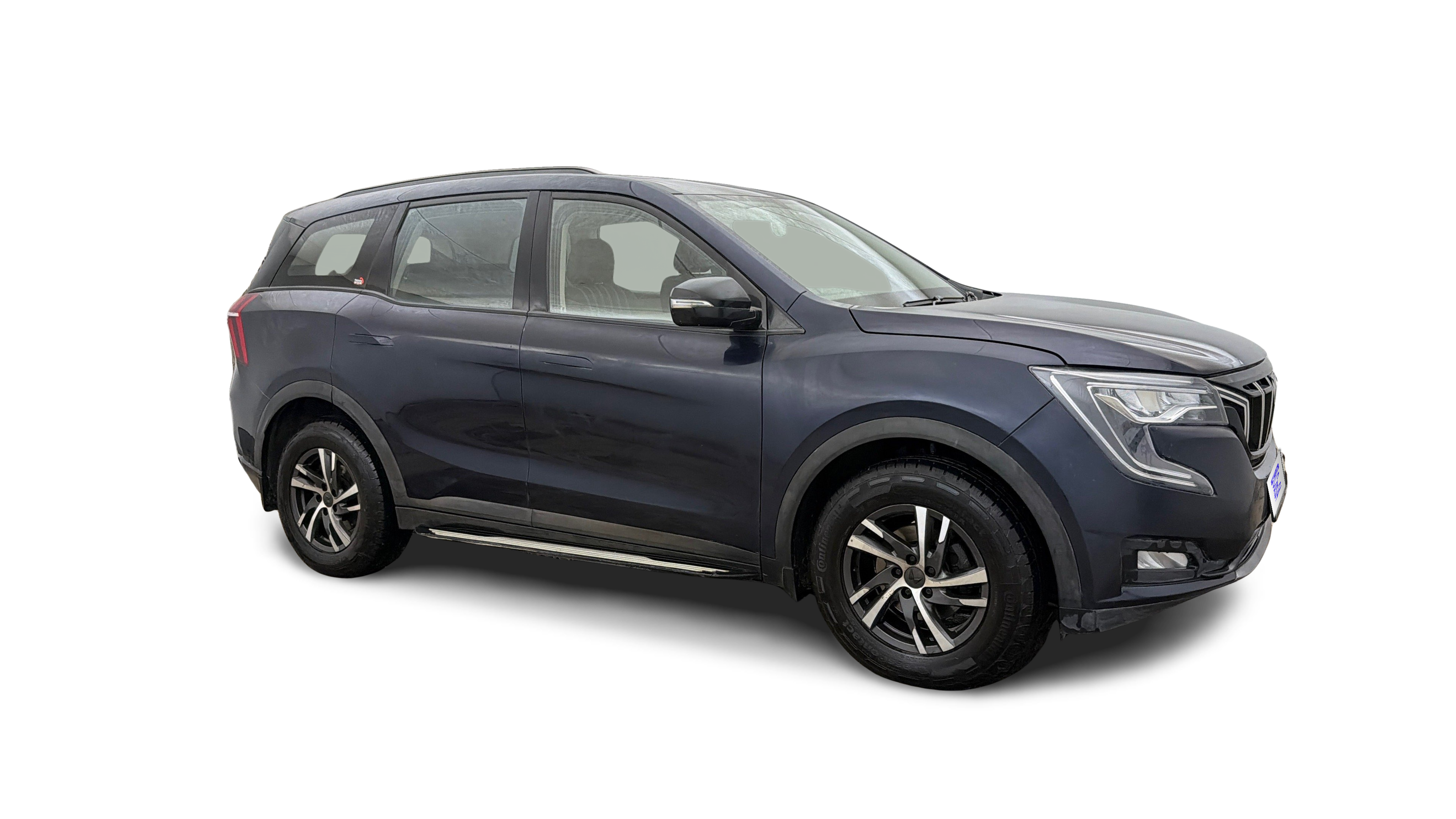 2022 Mahindra XUV700 - SUV - Petrol - Manual - ₹12.36 lakh