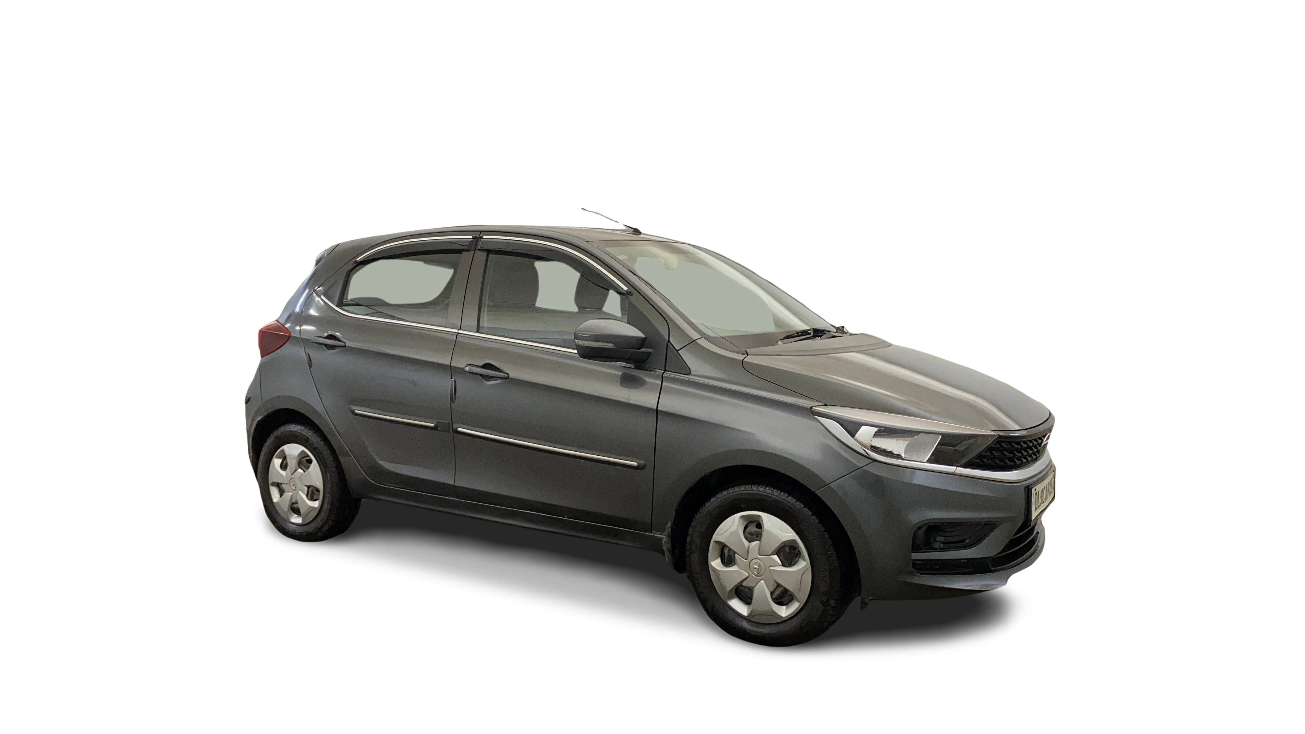 2020 Tata Tiago - Hatchback - Petrol - Manual - ₹3.15 lakh