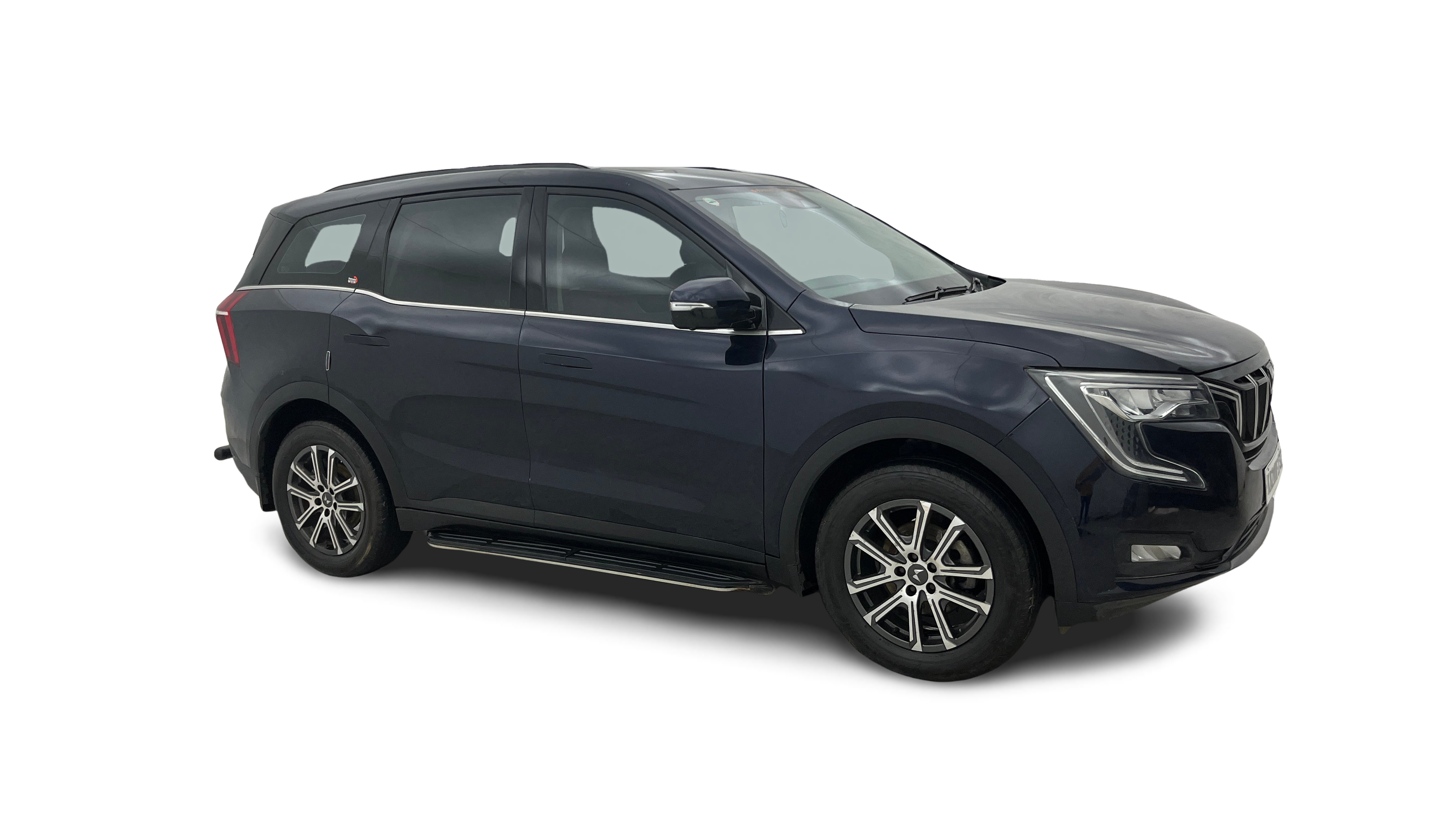 2023 Mahindra XUV700 - SUV - Diesel - Manual - ₹19.97 lakh