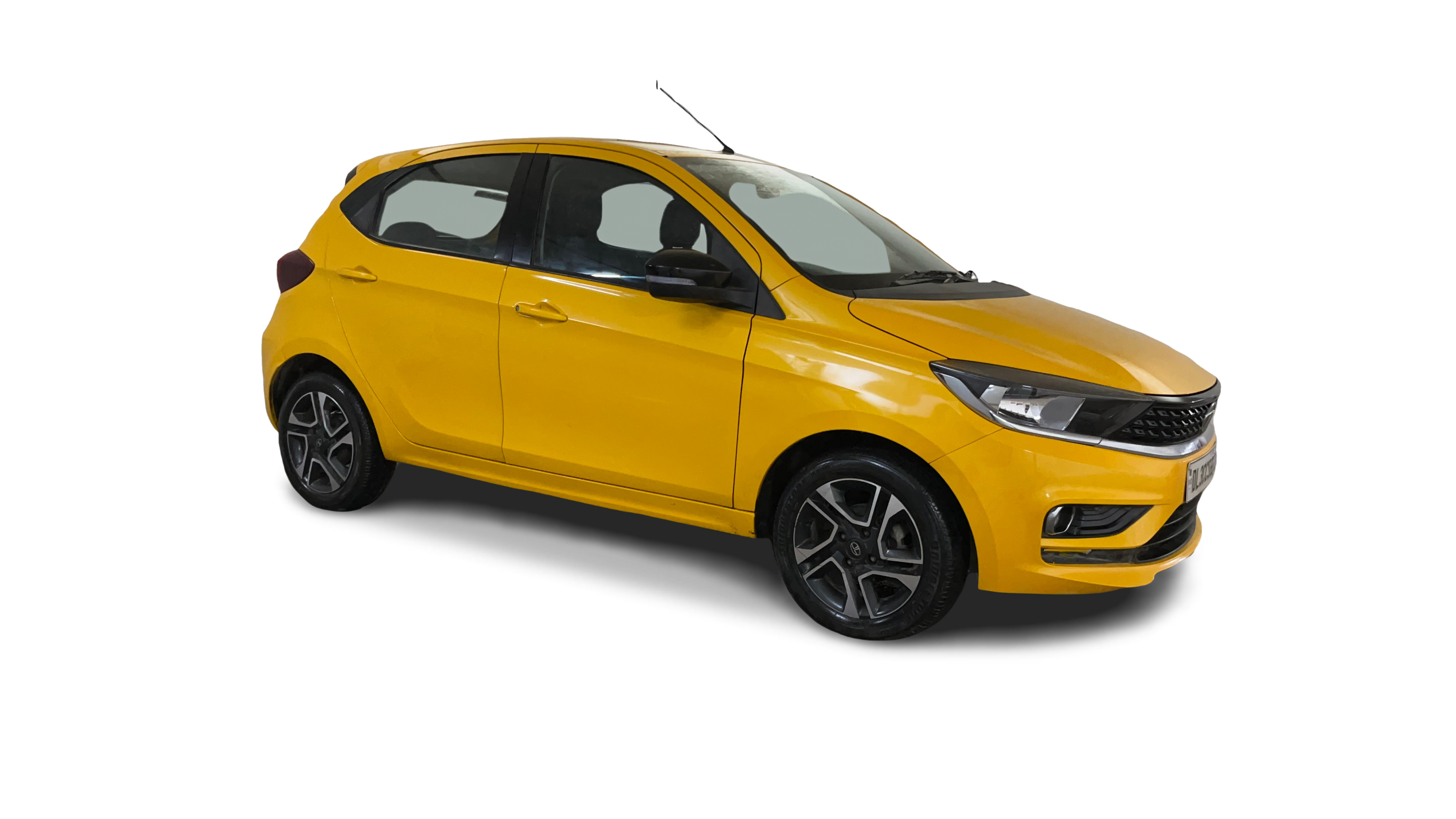 Tata Tiago-img