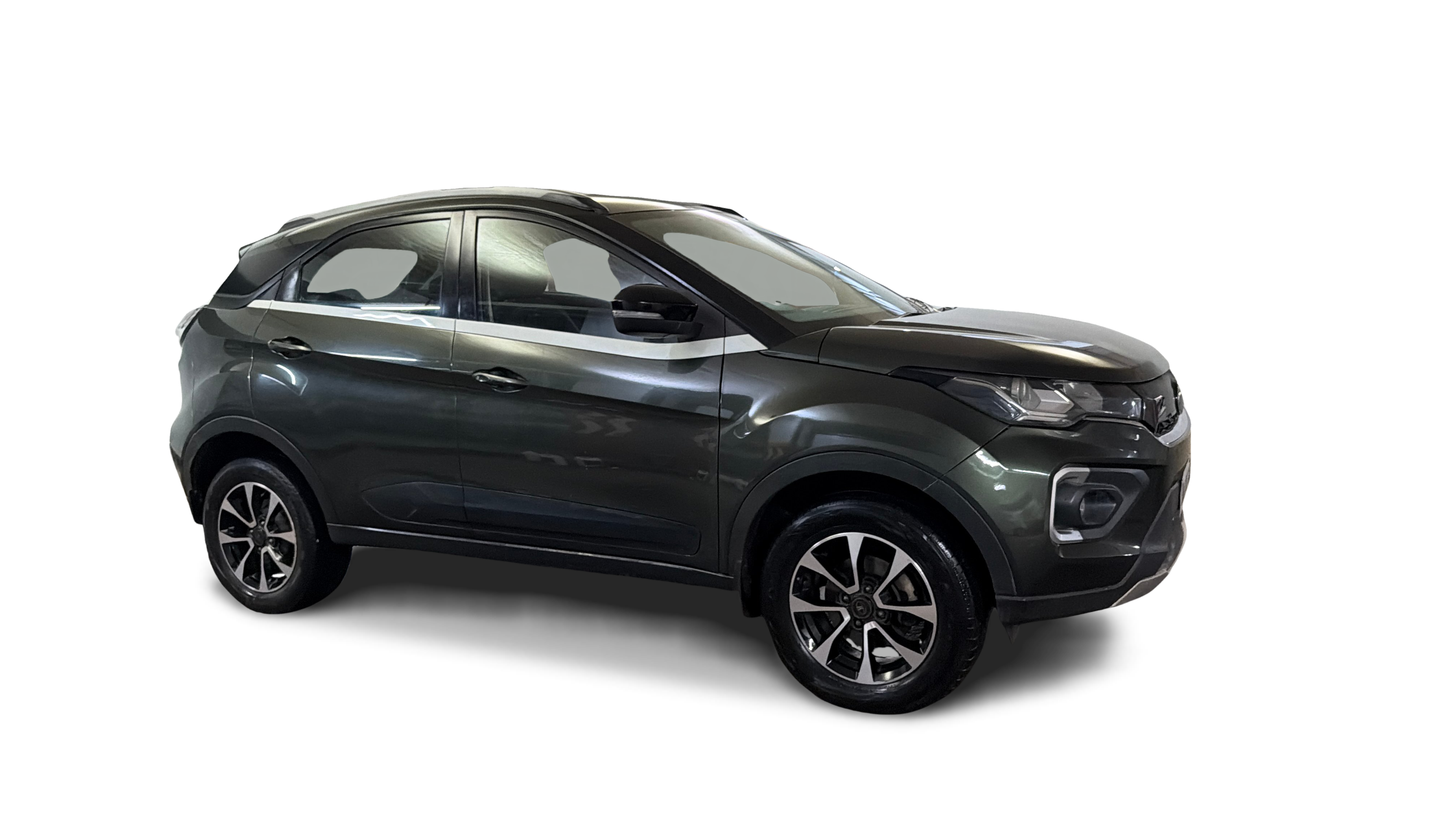 2020 Tata NEXON - SUV - Petrol - Manual - ₹7.77 lakh