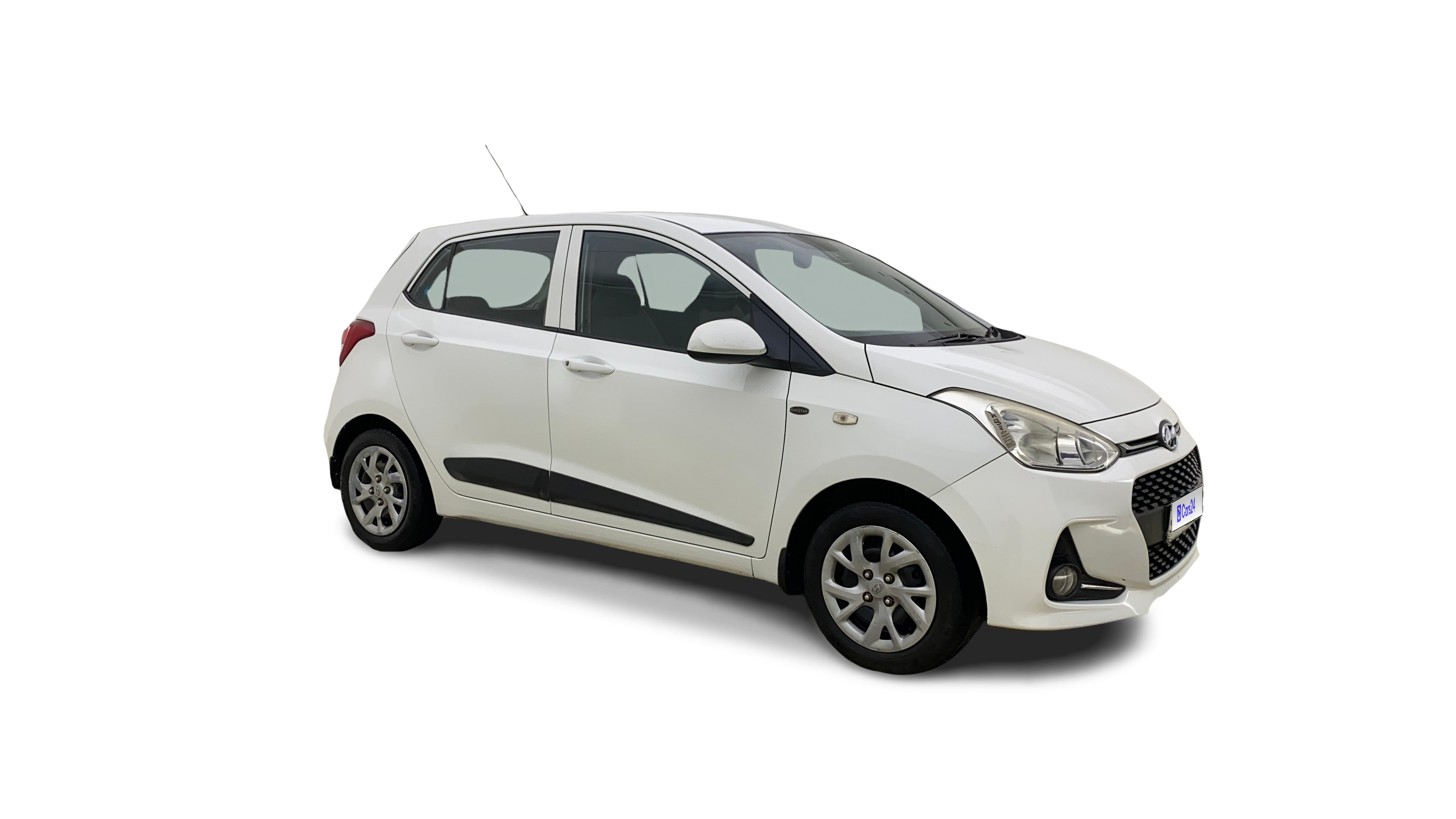 2017 Hyundai Grand i10 - Hatchback - CNG - Manual - ₹3.96 lakh