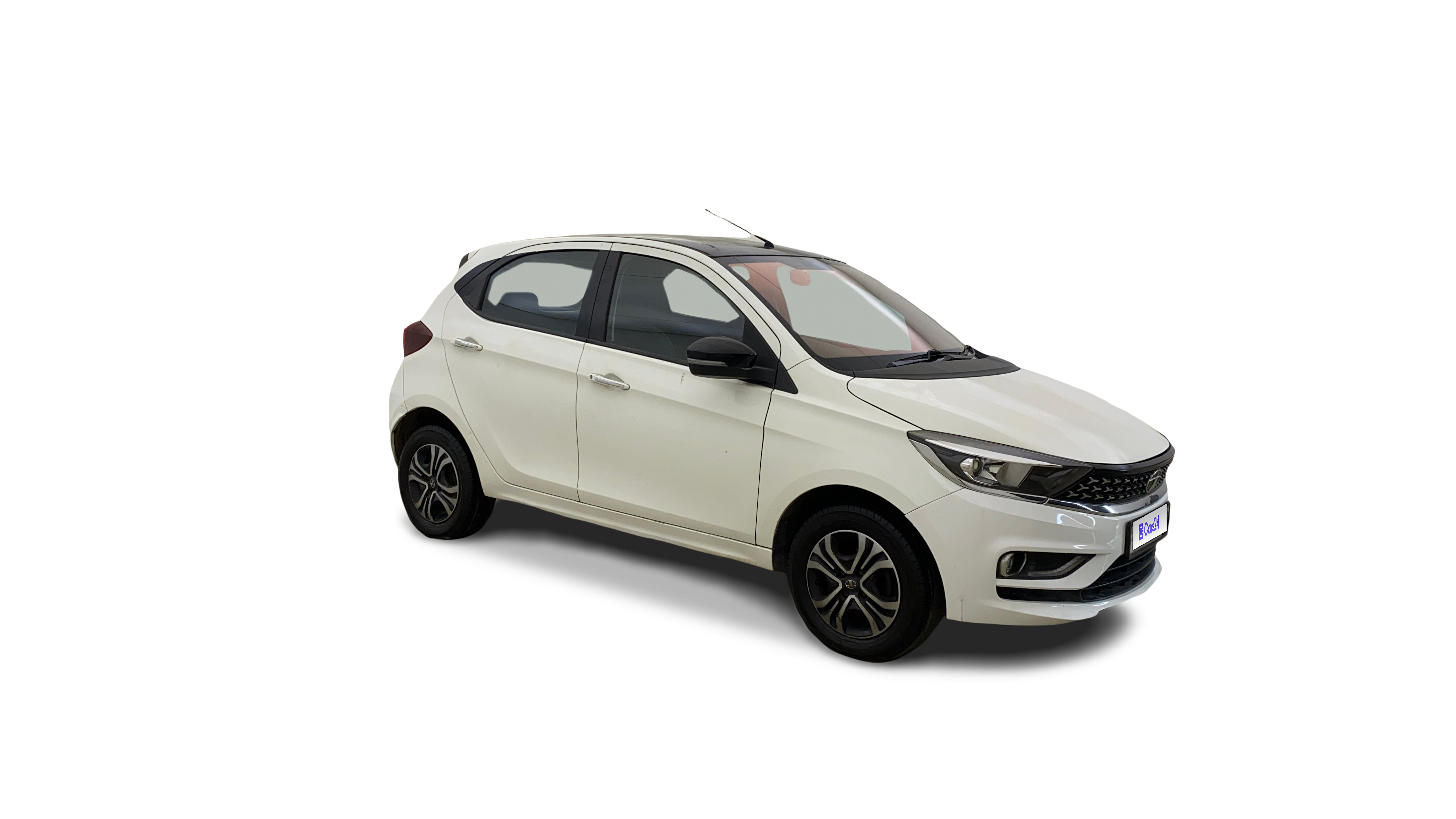 2022 Tata Tiago - Hatchback - CNG - Manual - ₹4.50 lakh