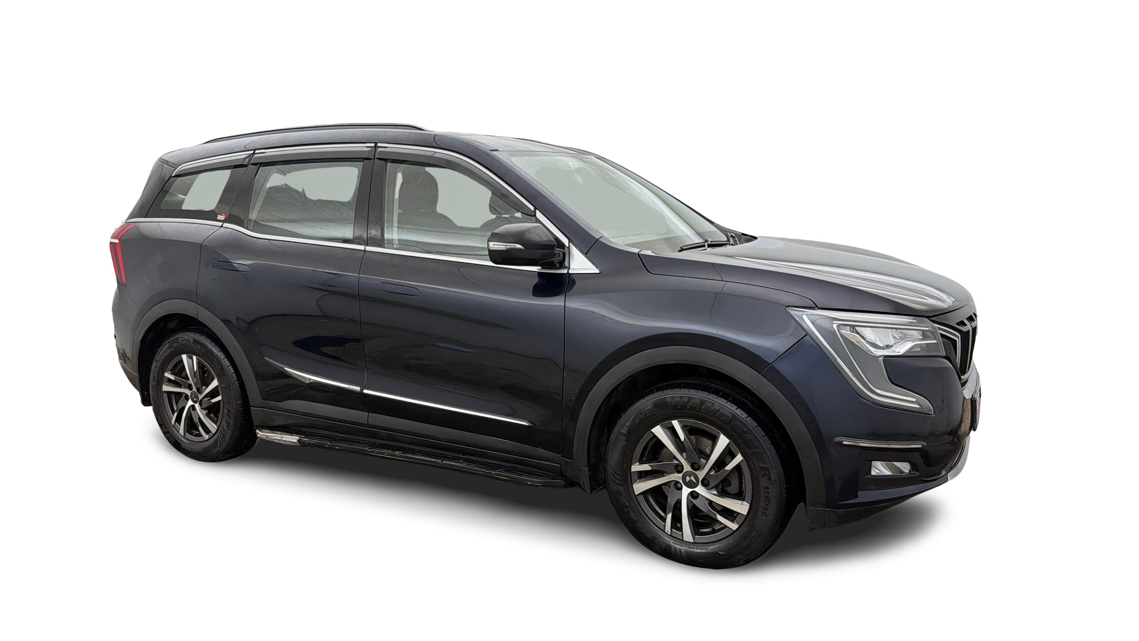 2023 Mahindra XUV700 - SUV - Petrol - Automatic - ₹14.45 lakh