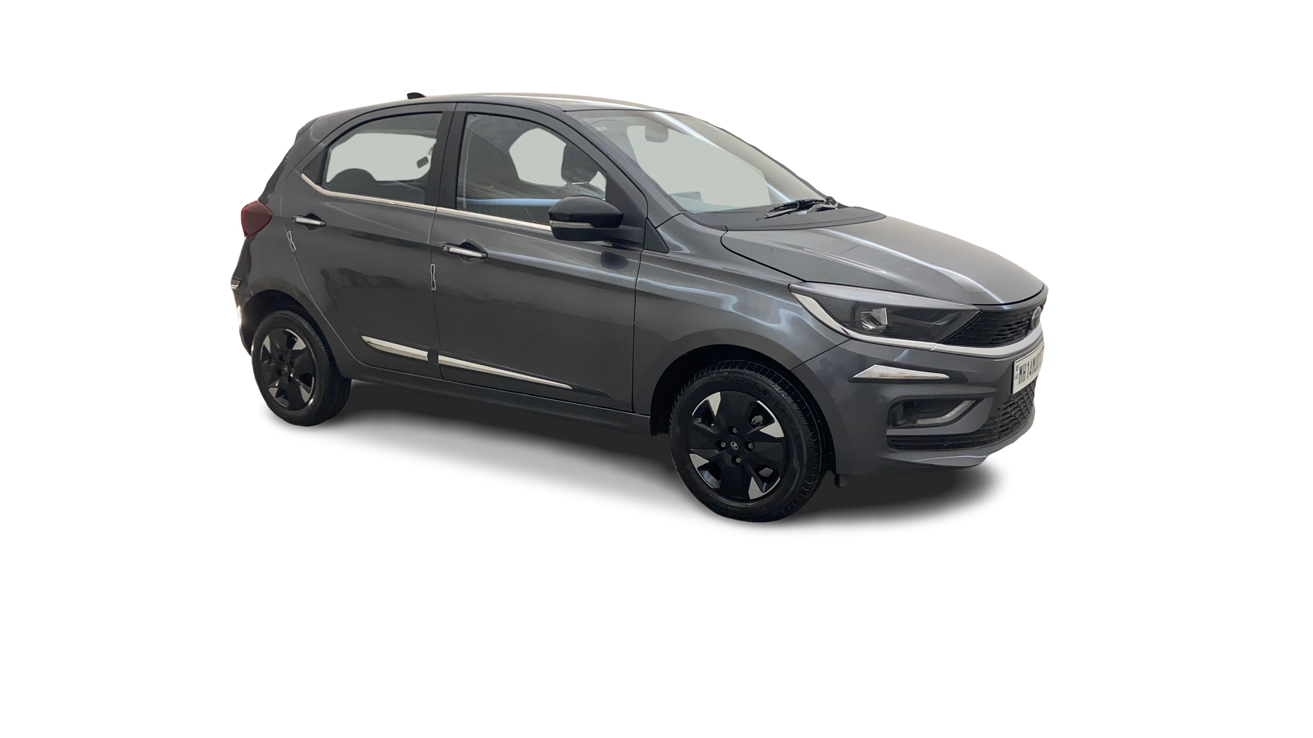 2025 Tata Tiago - Hatchback - CNG - Manual - ₹6.43 lakh