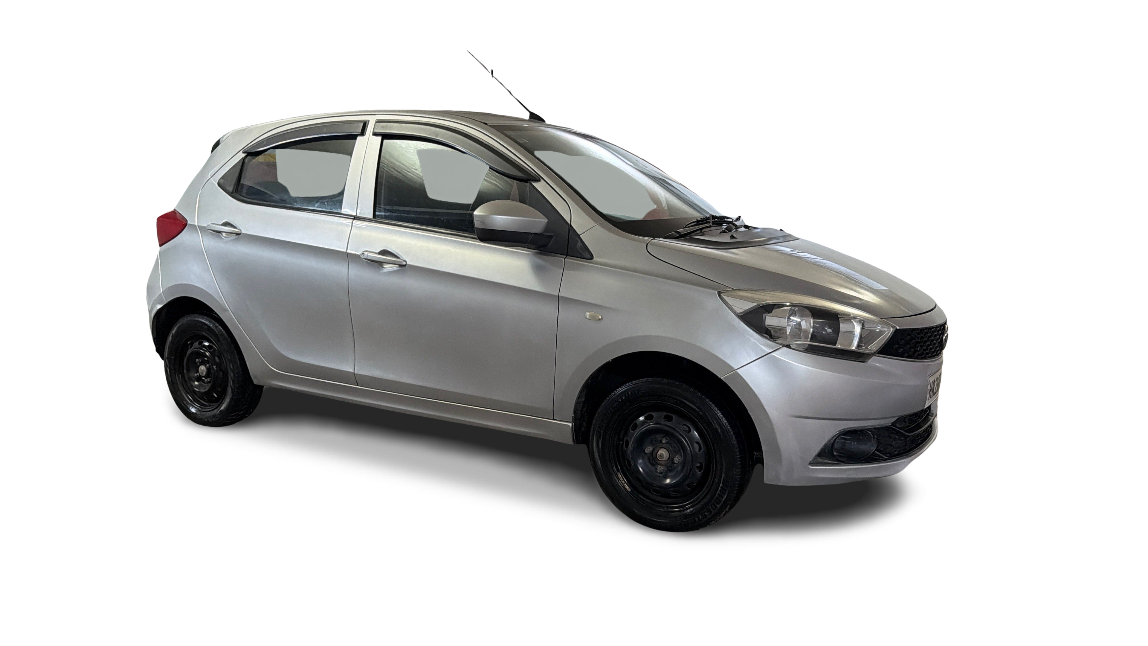 2017 Tata Tiago - Hatchback - Petrol - Manual - ₹2.74 lakh