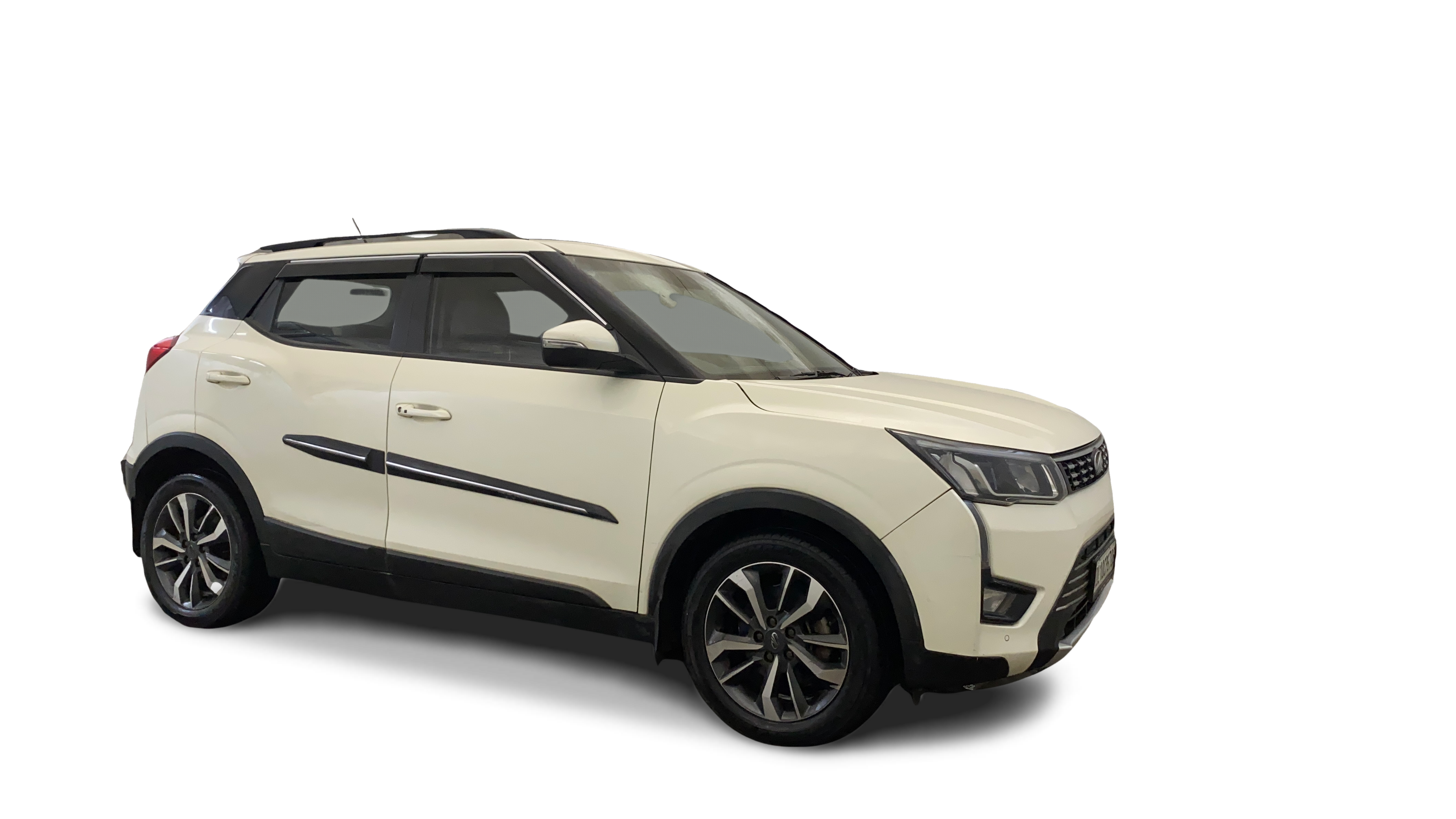 2021 Mahindra XUV300 - SUV - Petrol - Manual - ₹6.56 lakh
