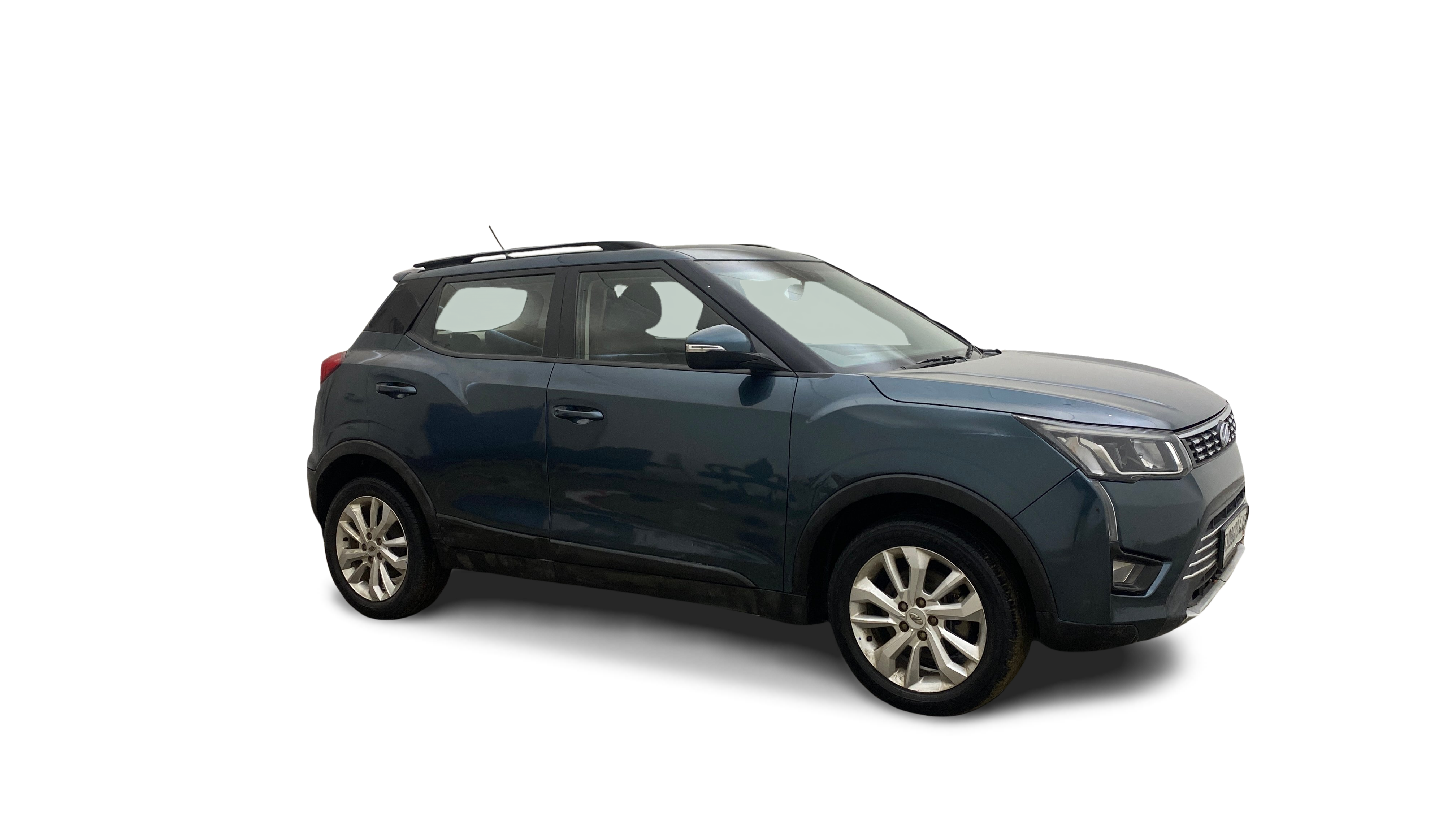 2019 Mahindra XUV300 - SUV - Diesel - Automatic - ₹7.30 lakh