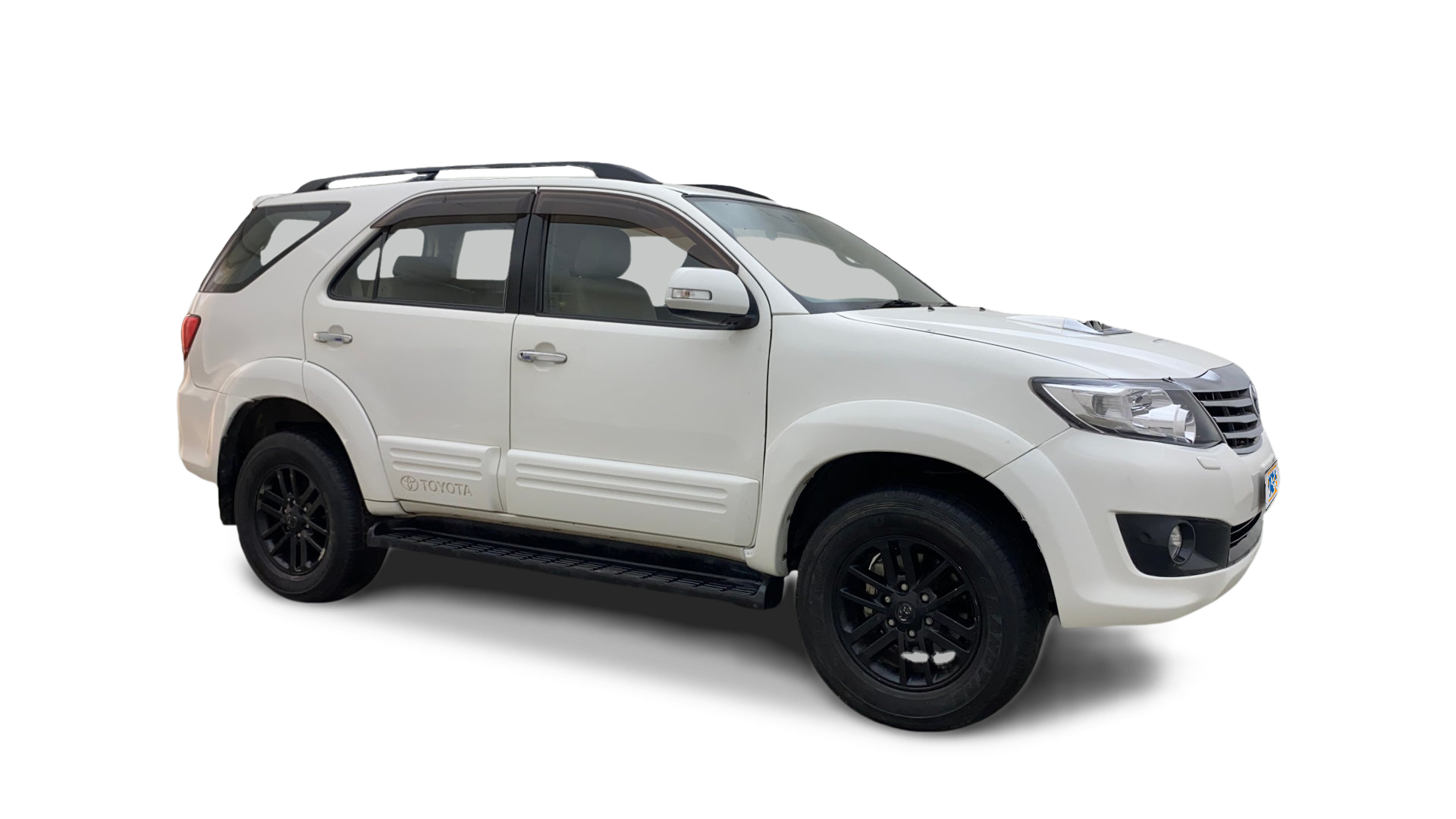 Toyota Fortuner-img