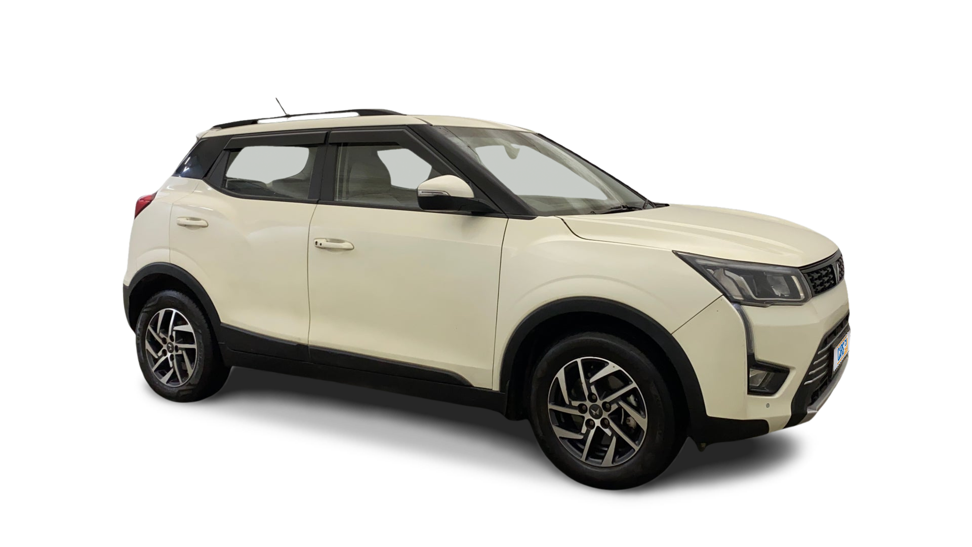 2022 Mahindra XUV300 - SUV - Petrol - Automatic - ₹6.74 lakh