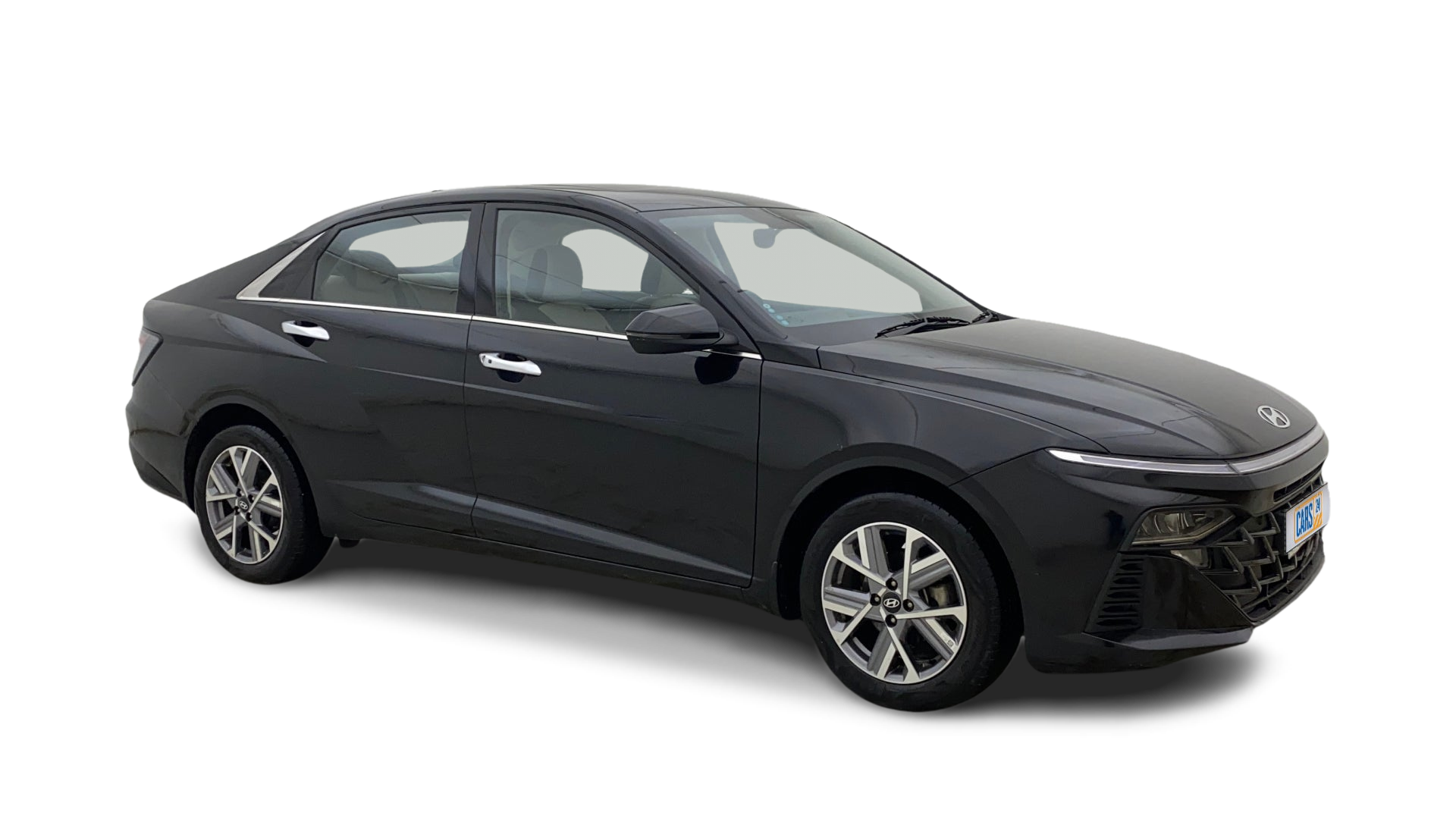 Hyundai Verna-img