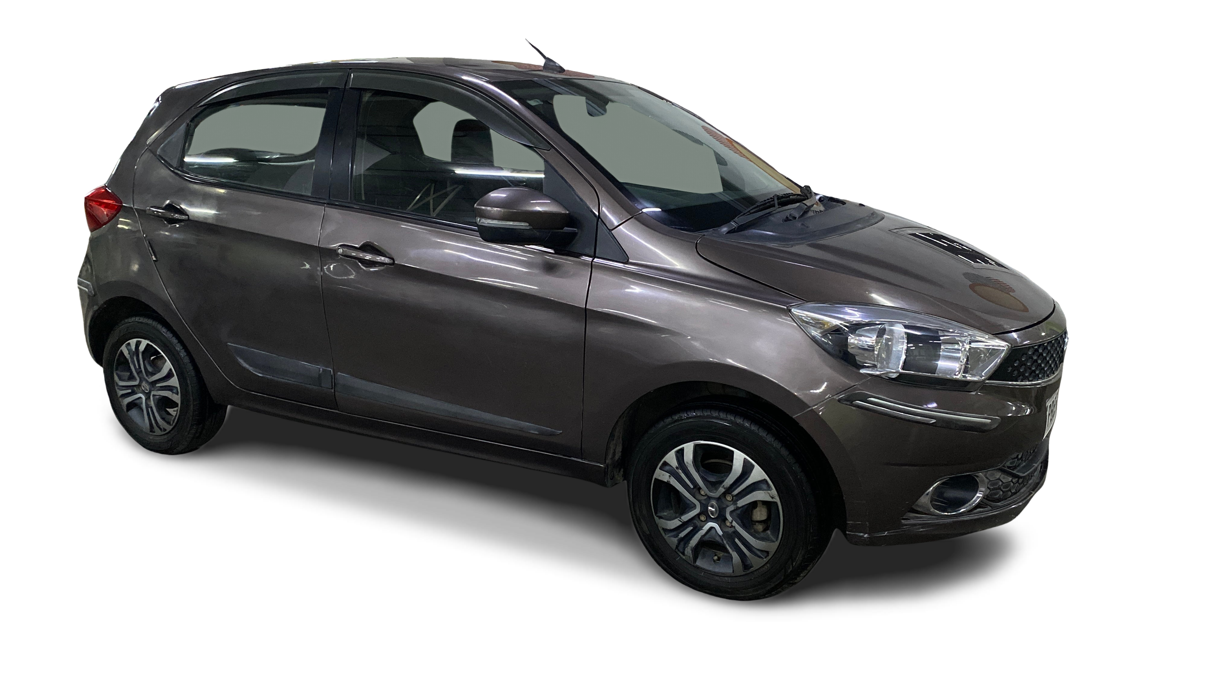 2019 Tata Tiago - Hatchback - Petrol - Manual - ₹3.33 lakh