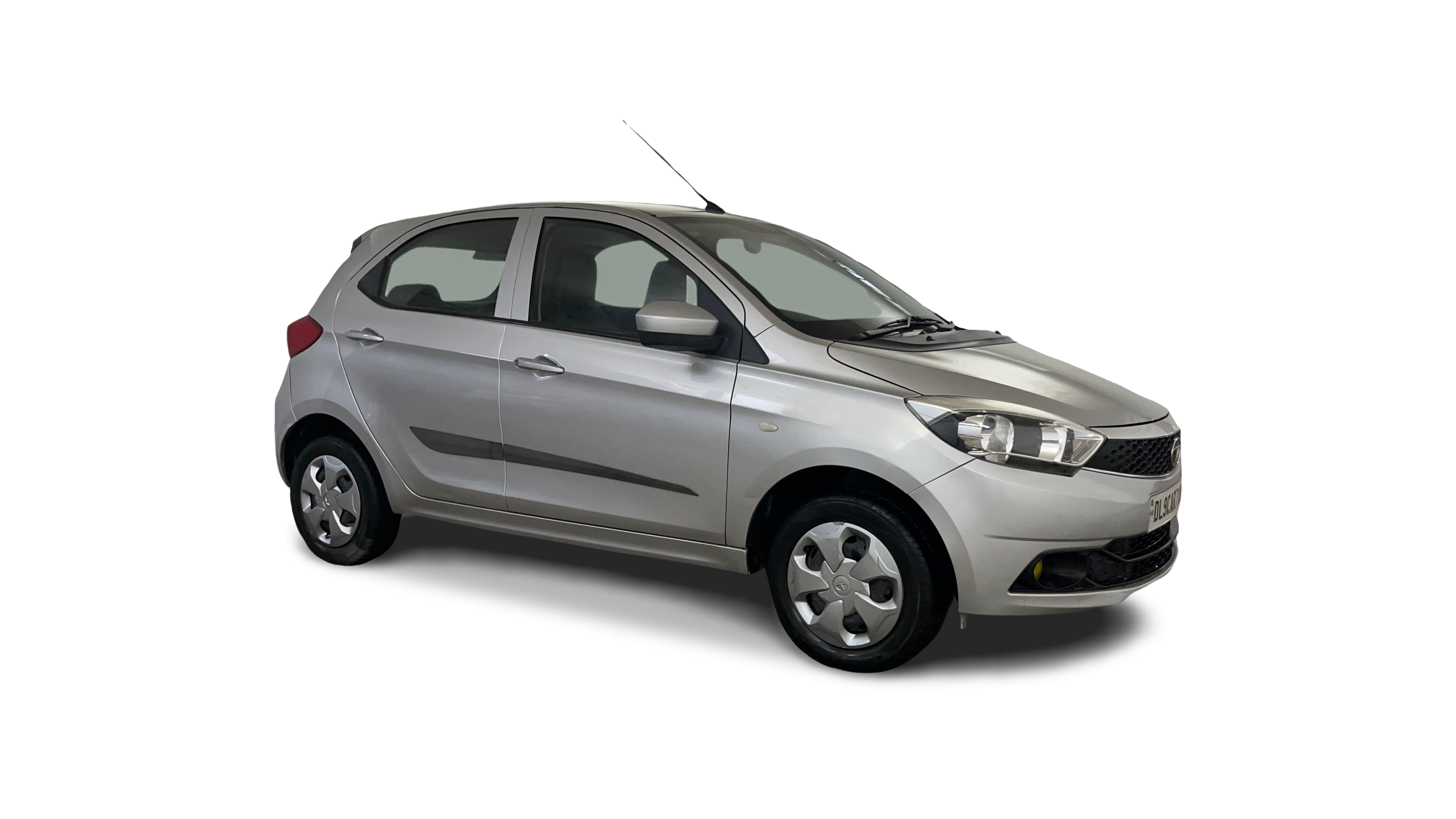 Tata Tiago-img