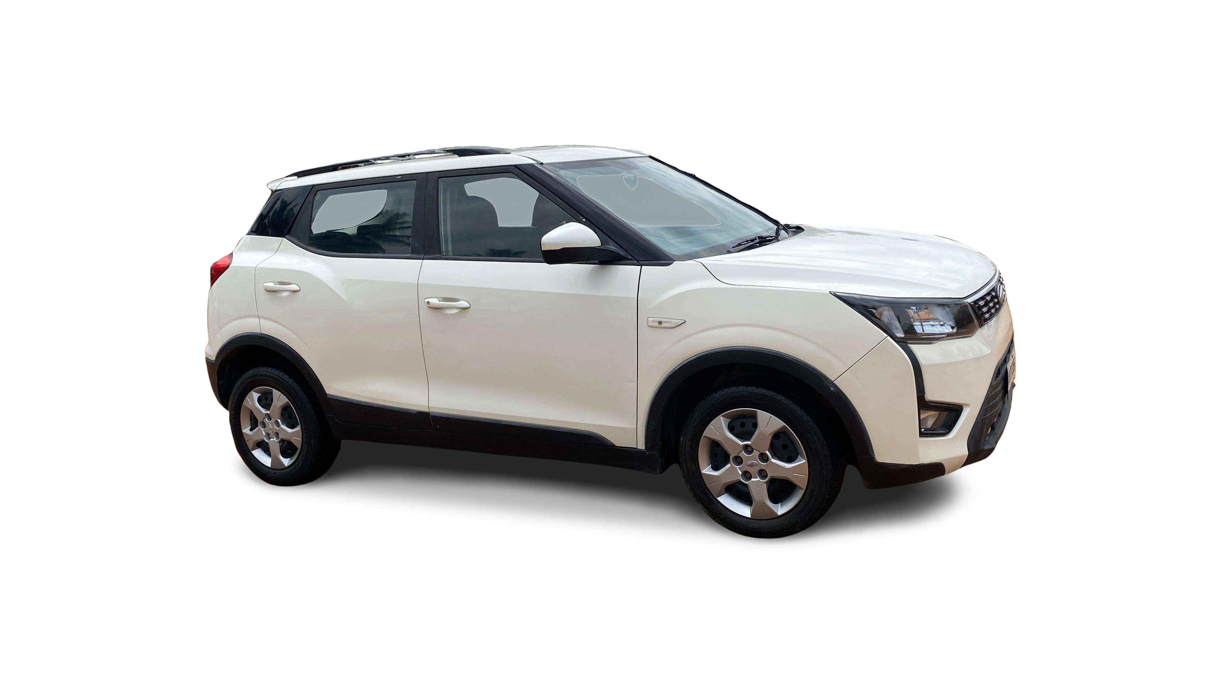 2020 Mahindra XUV300 - SUV - Diesel - Manual - ₹8.20 lakh