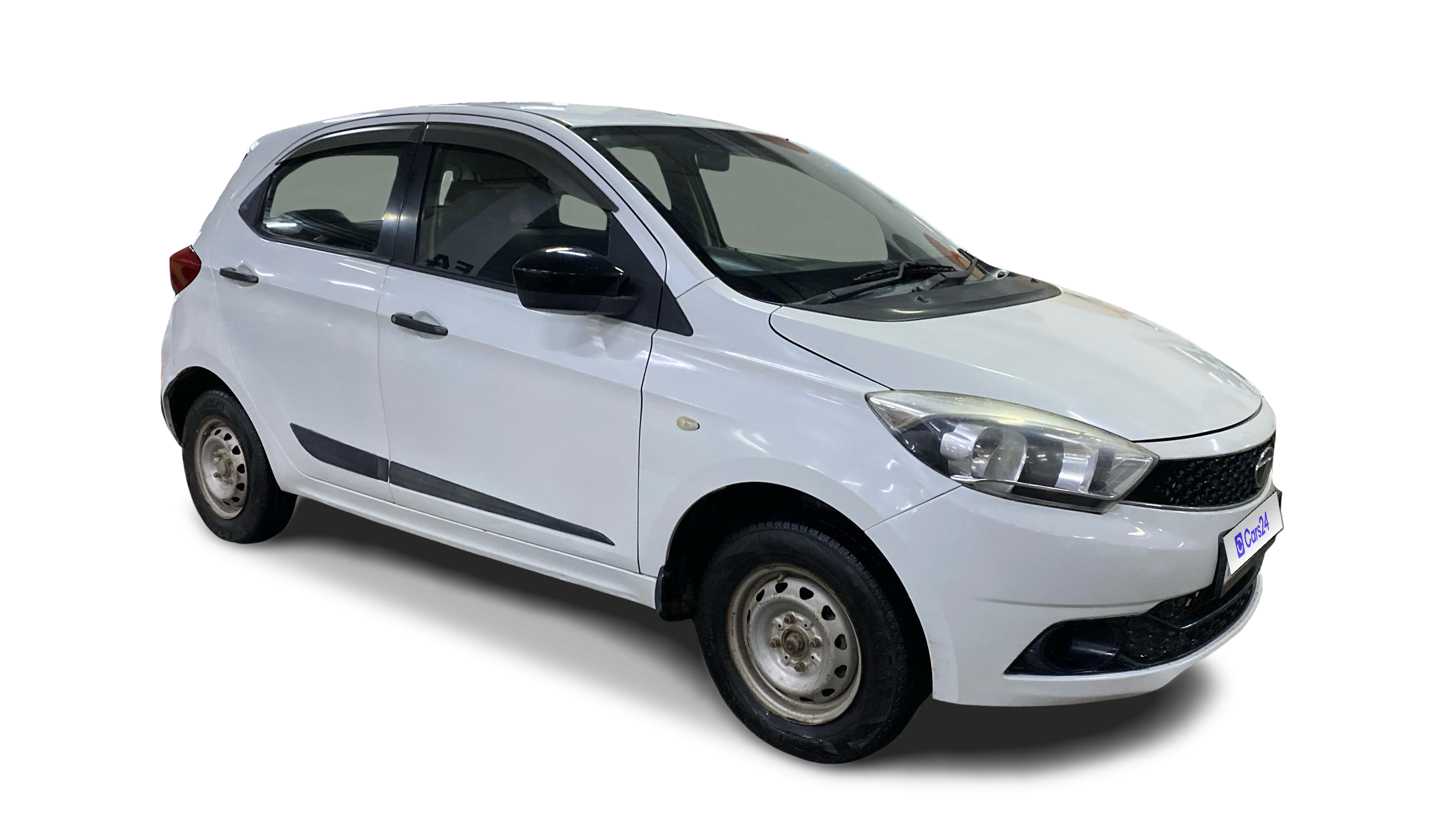 2016 Tata Tiago - Hatchback - Petrol - Manual - ₹2.31 lakh