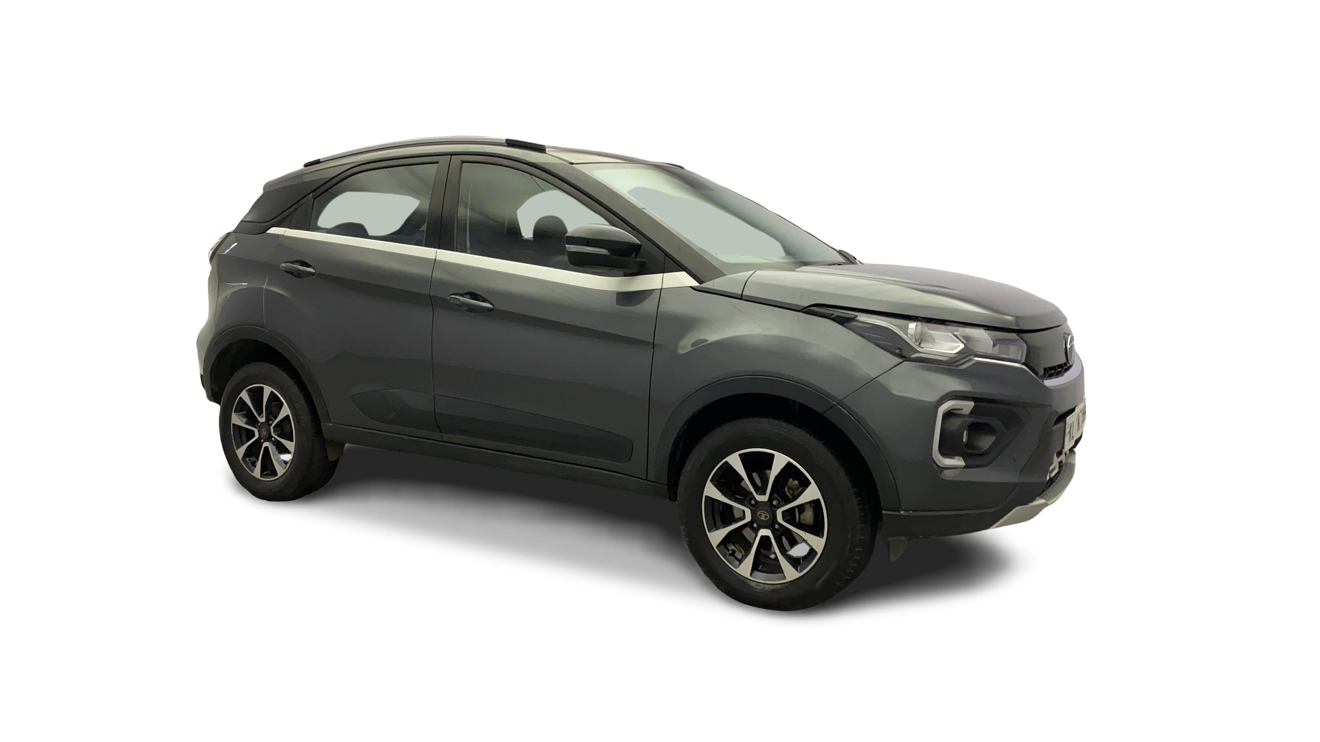 Tata NEXON-img