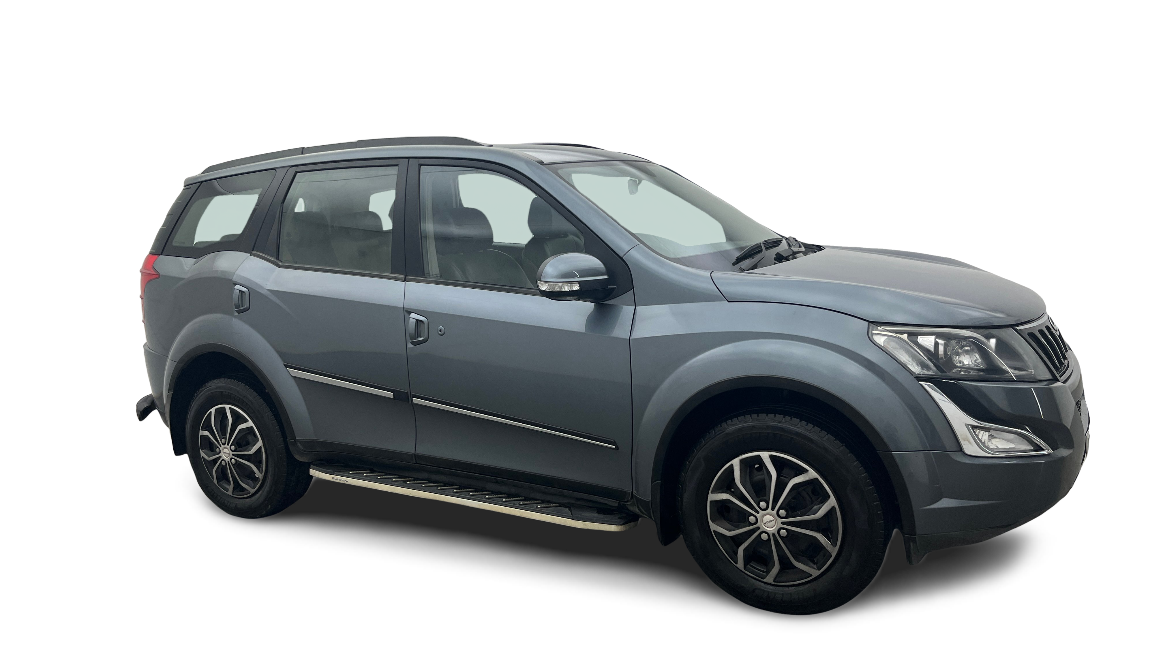 2017 Mahindra XUV500 - SUV - Diesel - Manual - ₹8.72 lakh
