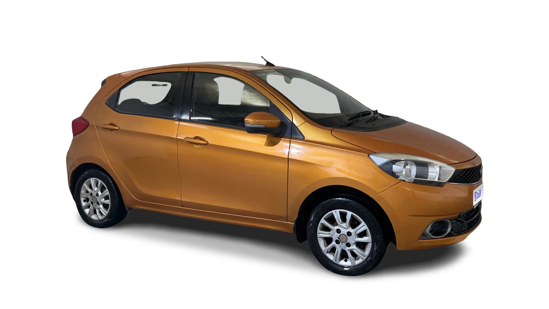 2016 Tata Tiago - Hatchback - CNG - Manual - ₹2.79 lakh