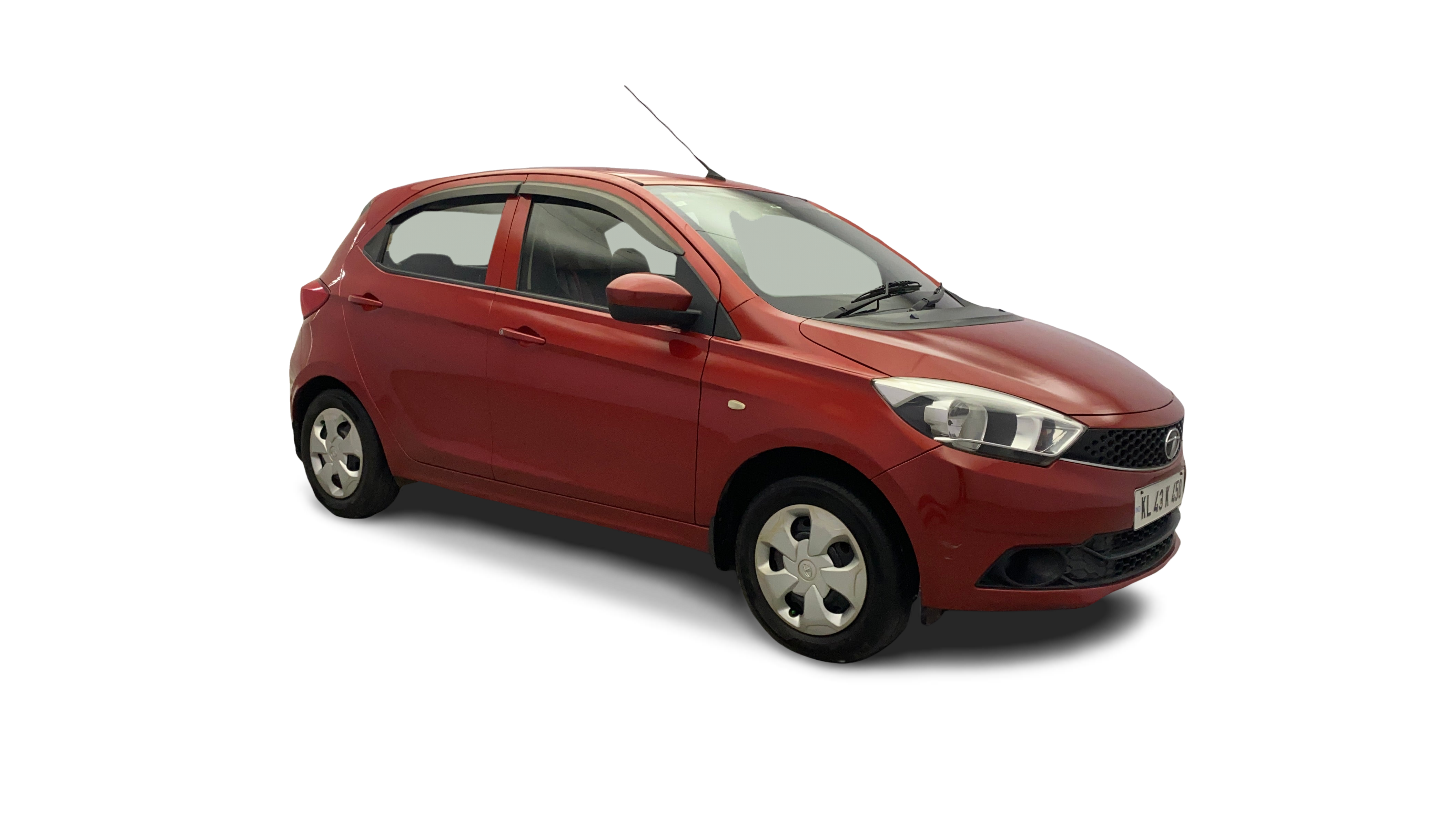Tata Tiago-img