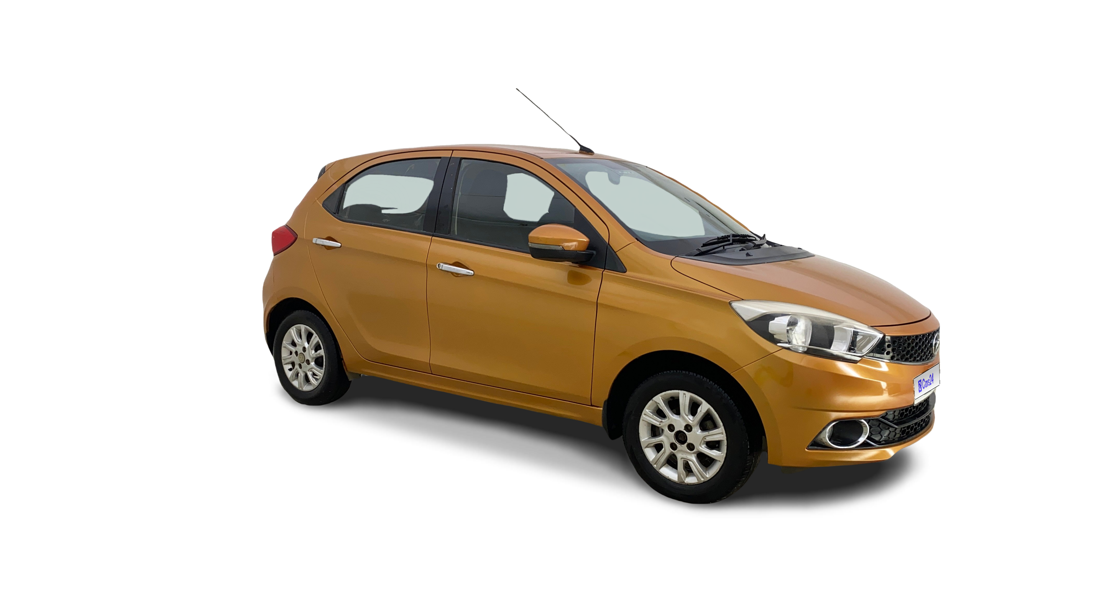 2016 Tata Tiago - Hatchback - Petrol - Manual - ₹3.33 lakh