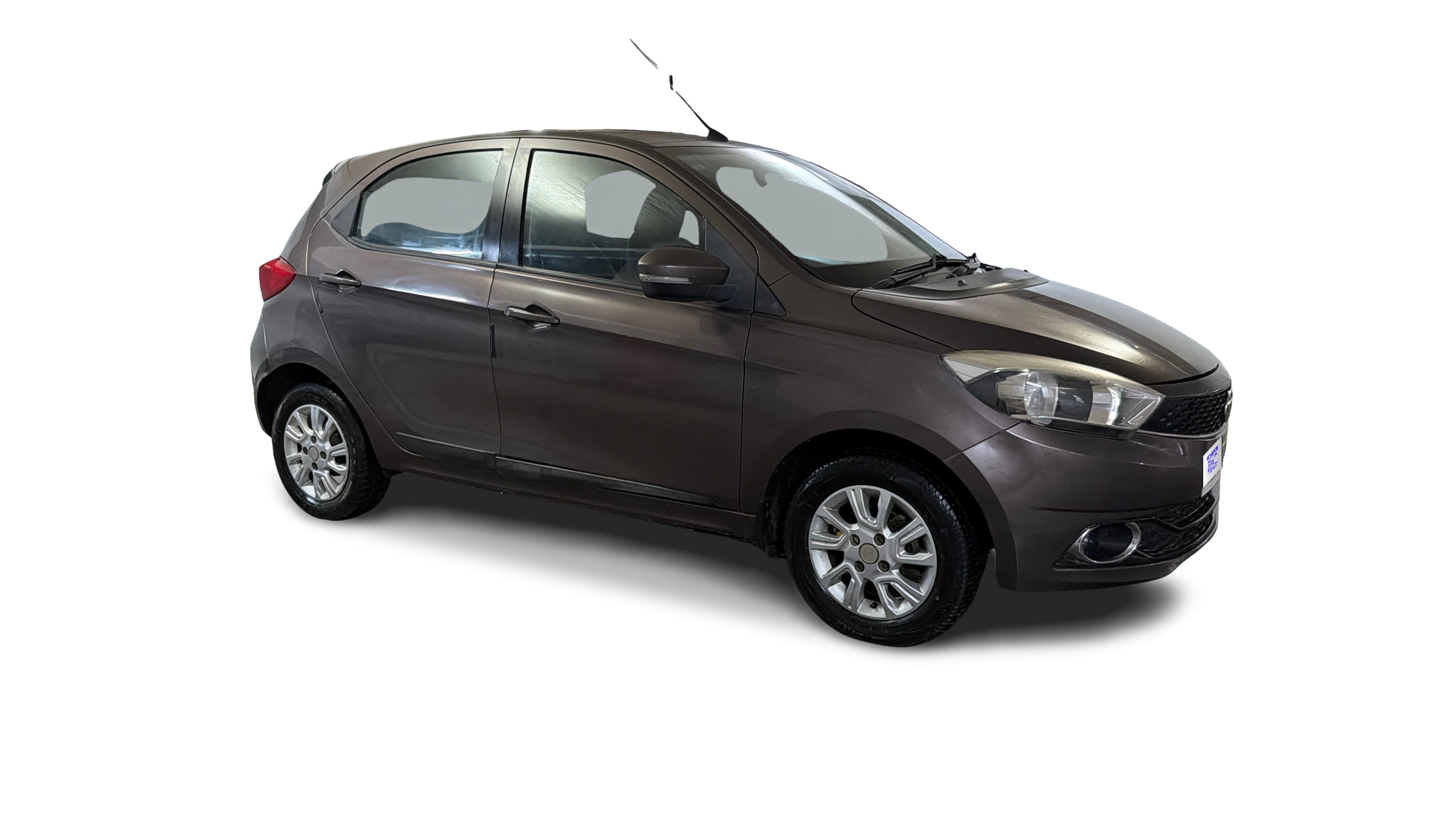 2018 Tata Tiago - Hatchback - Petrol - Manual - ₹3.52 lakh