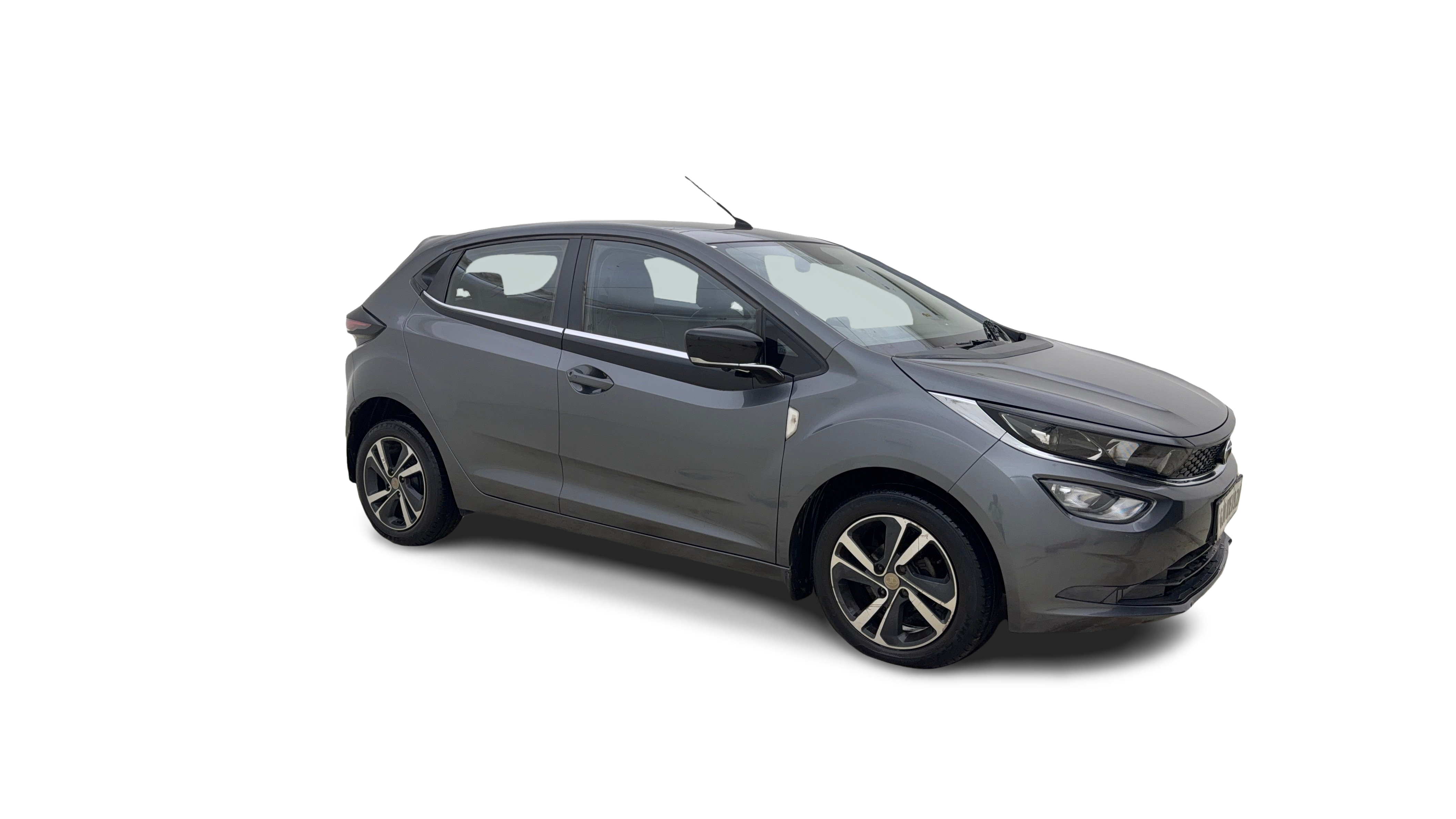 2022 Tata ALTROZ - Hatchback - Petrol - Manual - ₹5.60 lakh