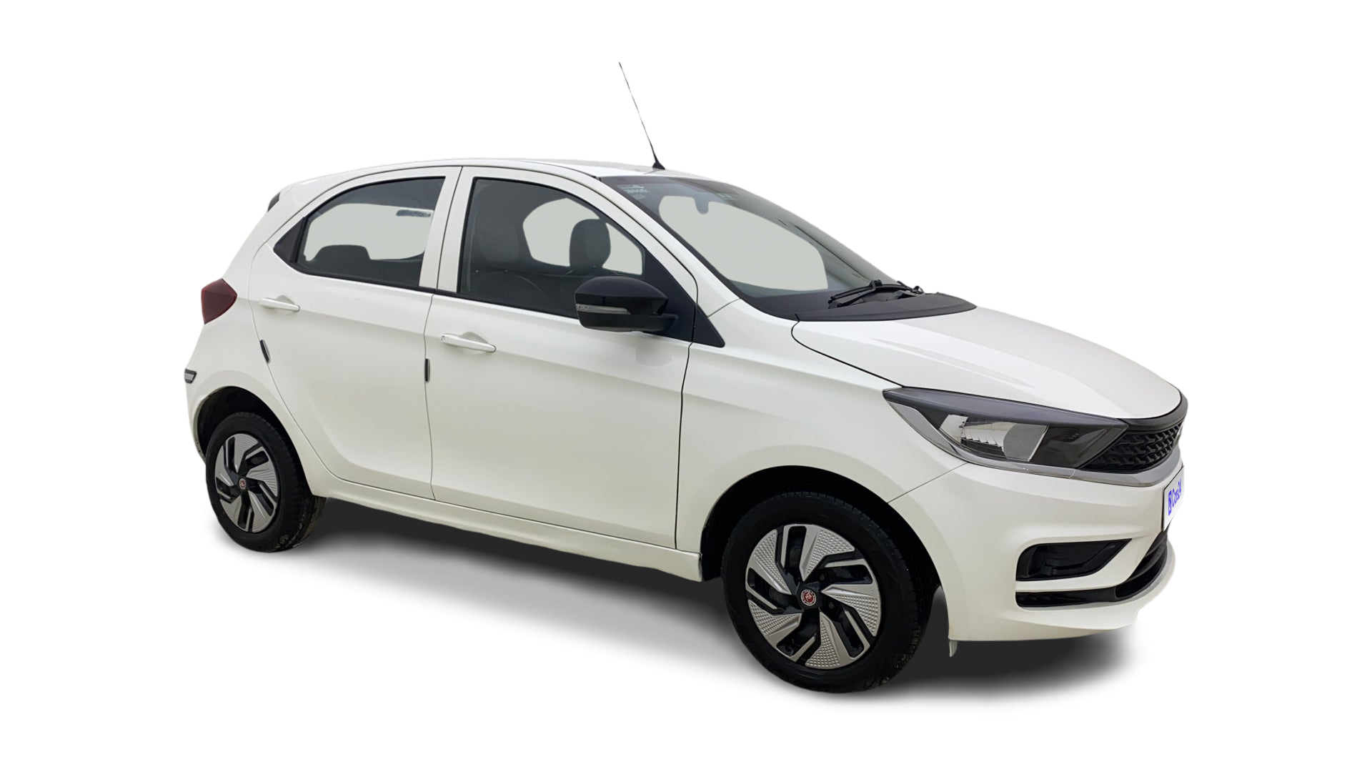 Tata Tiago-img