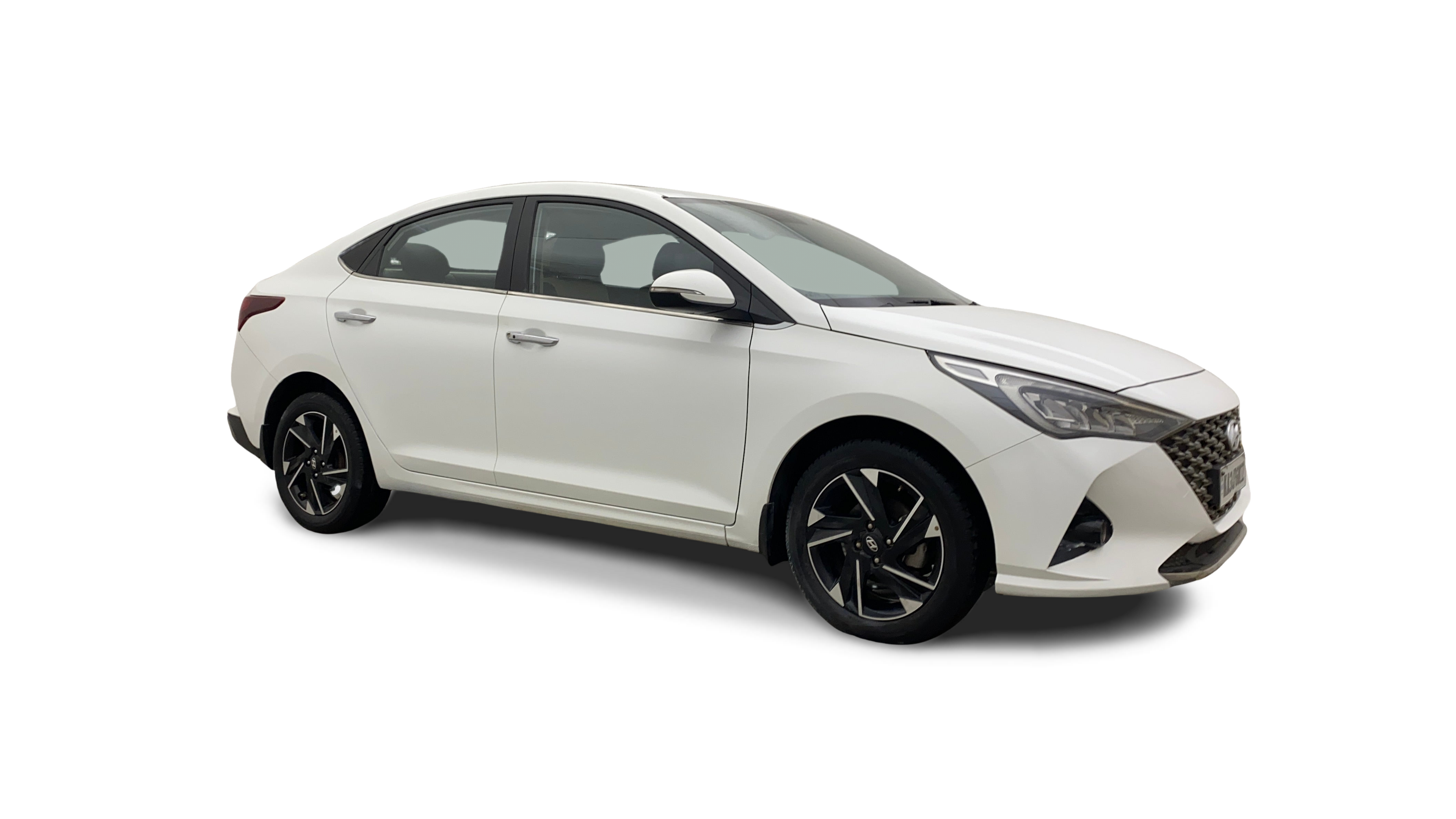 Hyundai Verna-img