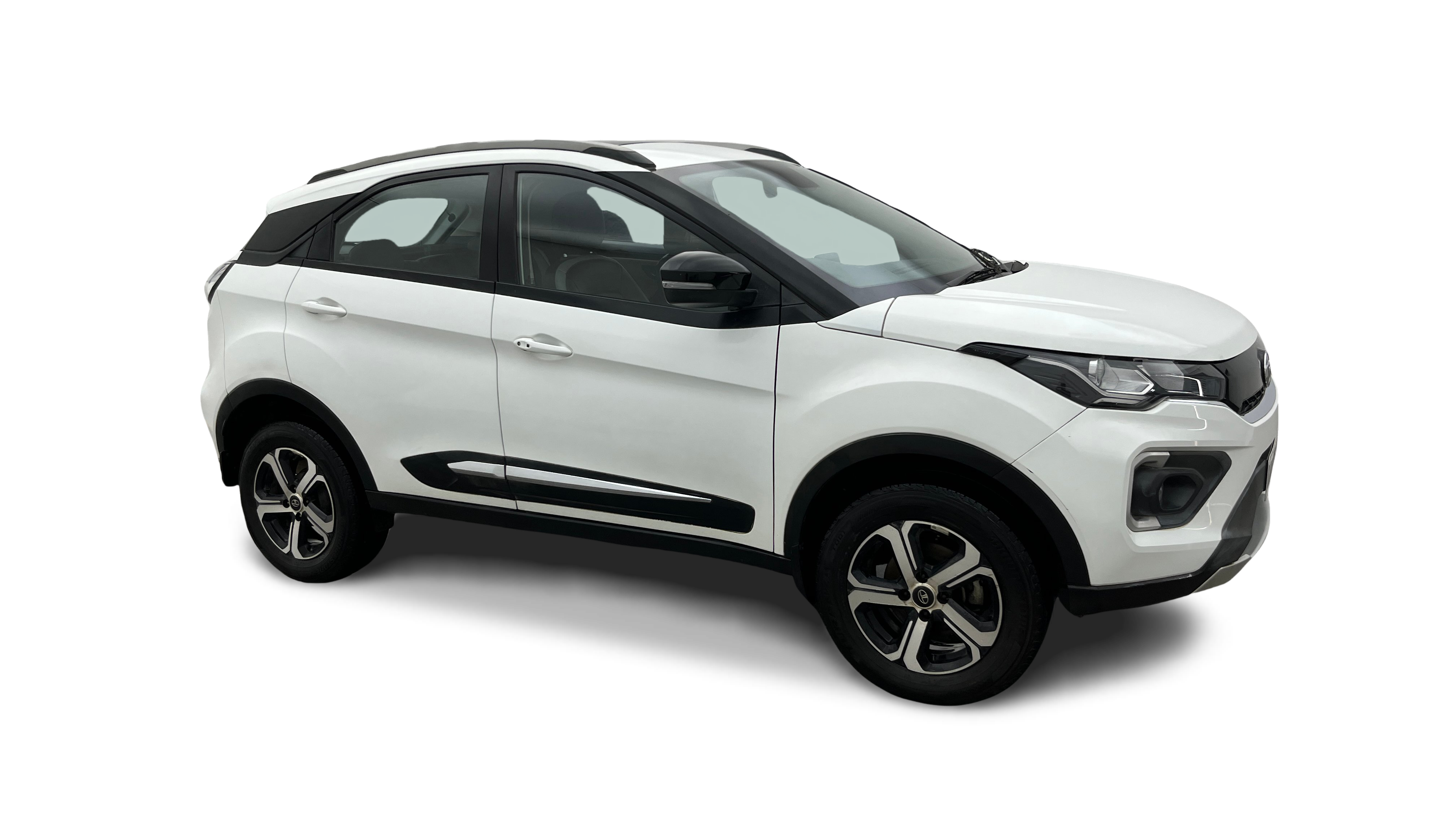 2022 Tata NEXON - SUV - Petrol - Automatic - ₹9.24 lakh