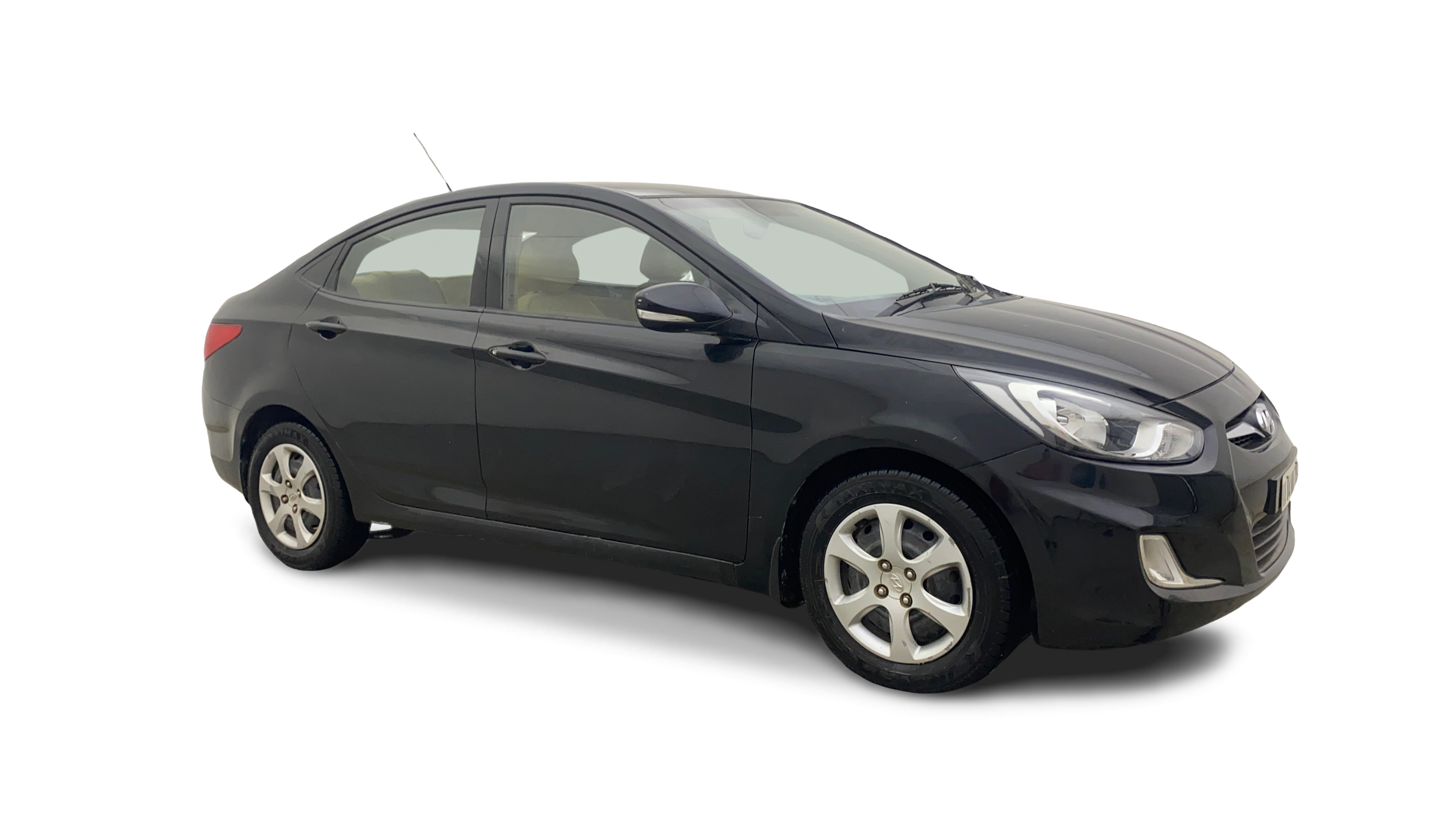 Hyundai Verna-img
