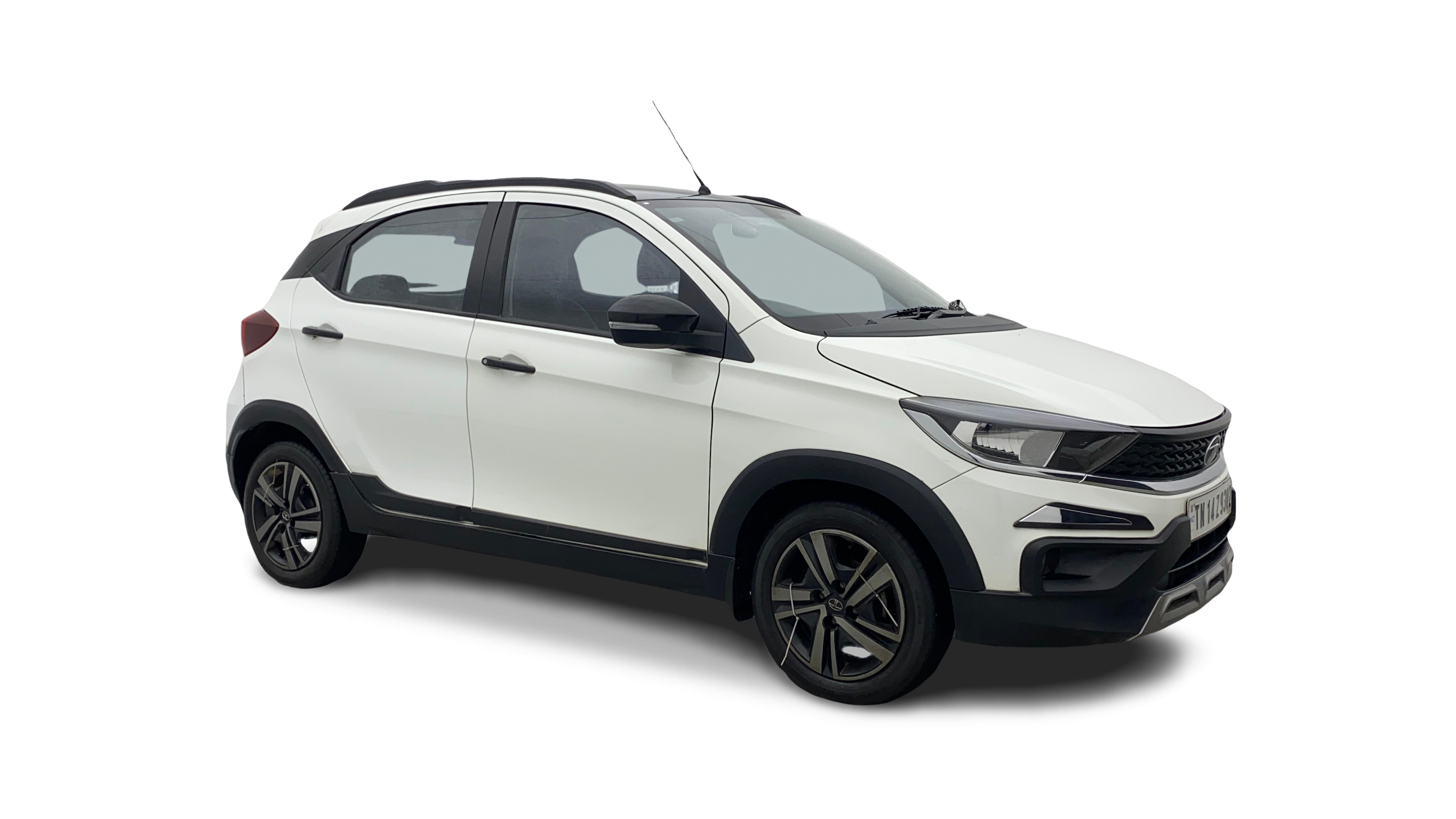 Tata TIAGO NRG-img