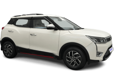 2024 Mahindra XUV300 - SUV - Petrol - Manual - ₹9.42 lakh