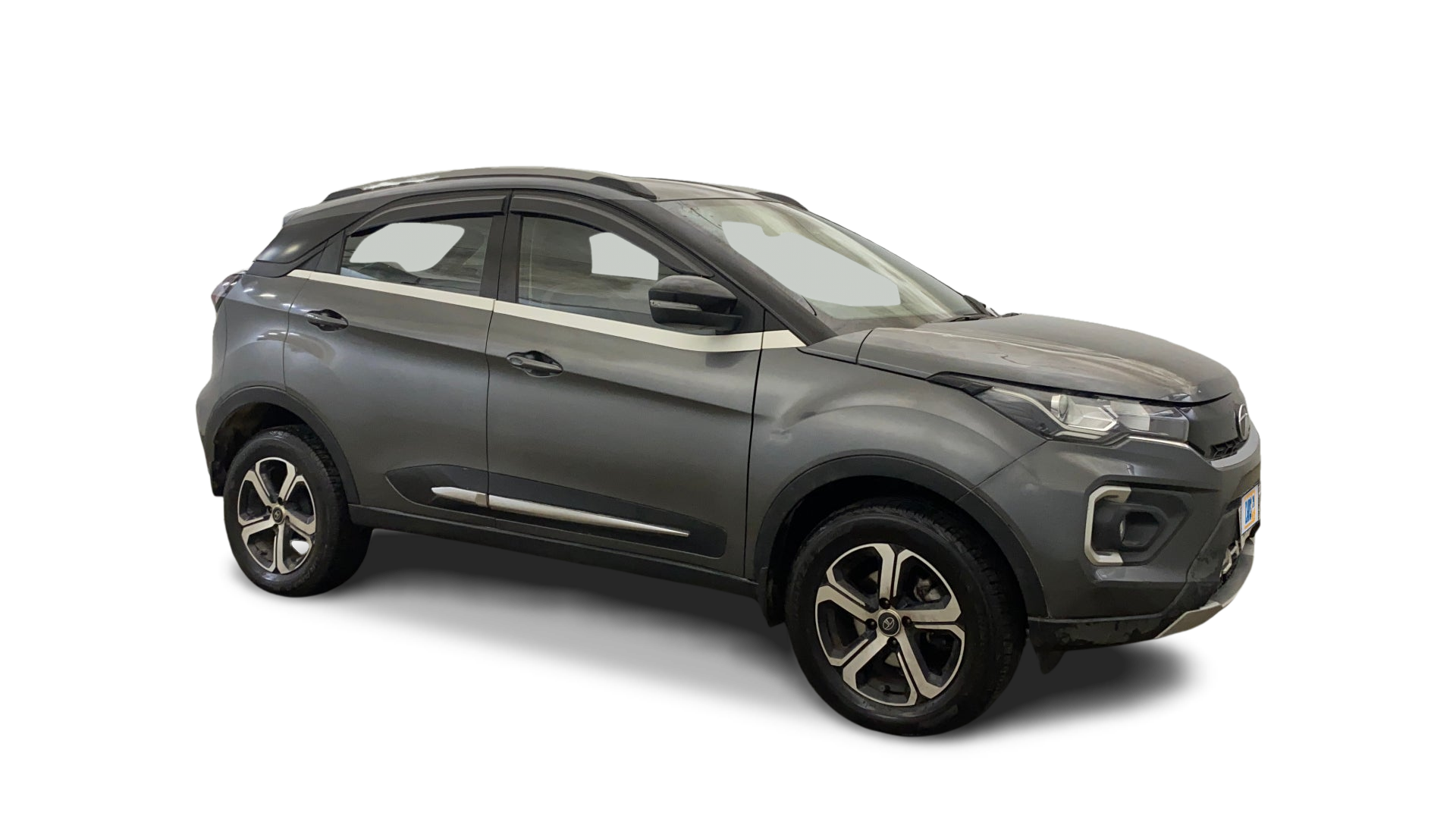 Tata NEXON-img